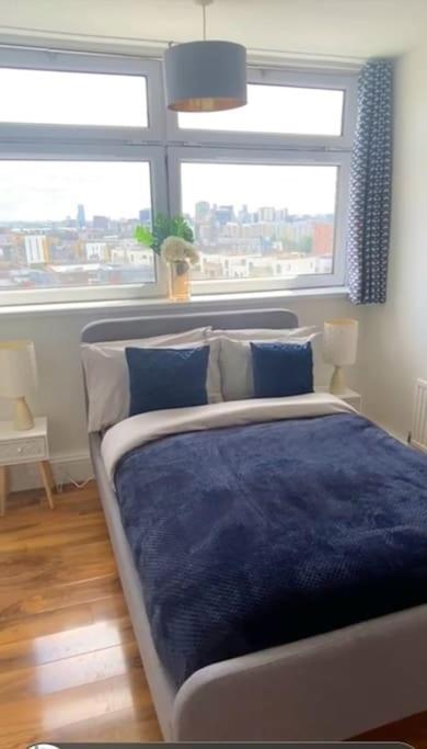 -2 Bedroom - Breathtaking Views Skyline Canary Warf * Londres