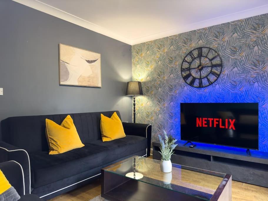 Last-minute Reserve L Modern 2 Double Bed For 5 Guests L Hofin Short Lets & Serviced Appartement