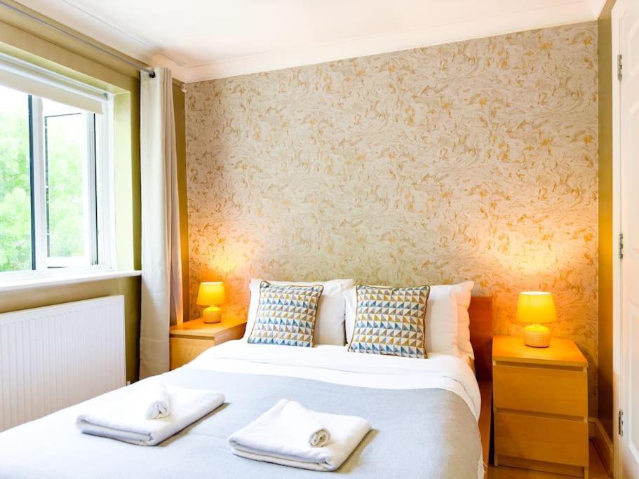 Last-minute Reserve L Modern 2 Double Bed For 5 Guests L Hofin Short Lets & Serviced Londres