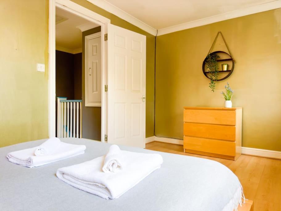 Last-minute Reserve L Modern 2 Double Bed For 5 Guests L Hofin Short Lets & Serviced Appartement *