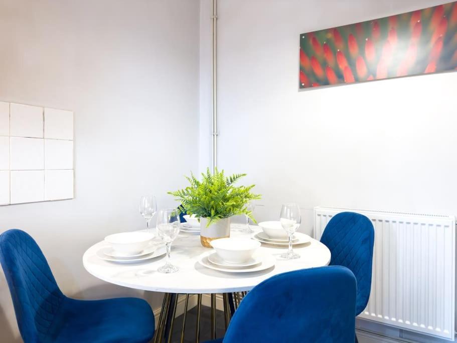 Last-minute Reserve L Modern 2 Double Bed For 5 Guests L Hofin Short Lets & Serviced Appartement Londres