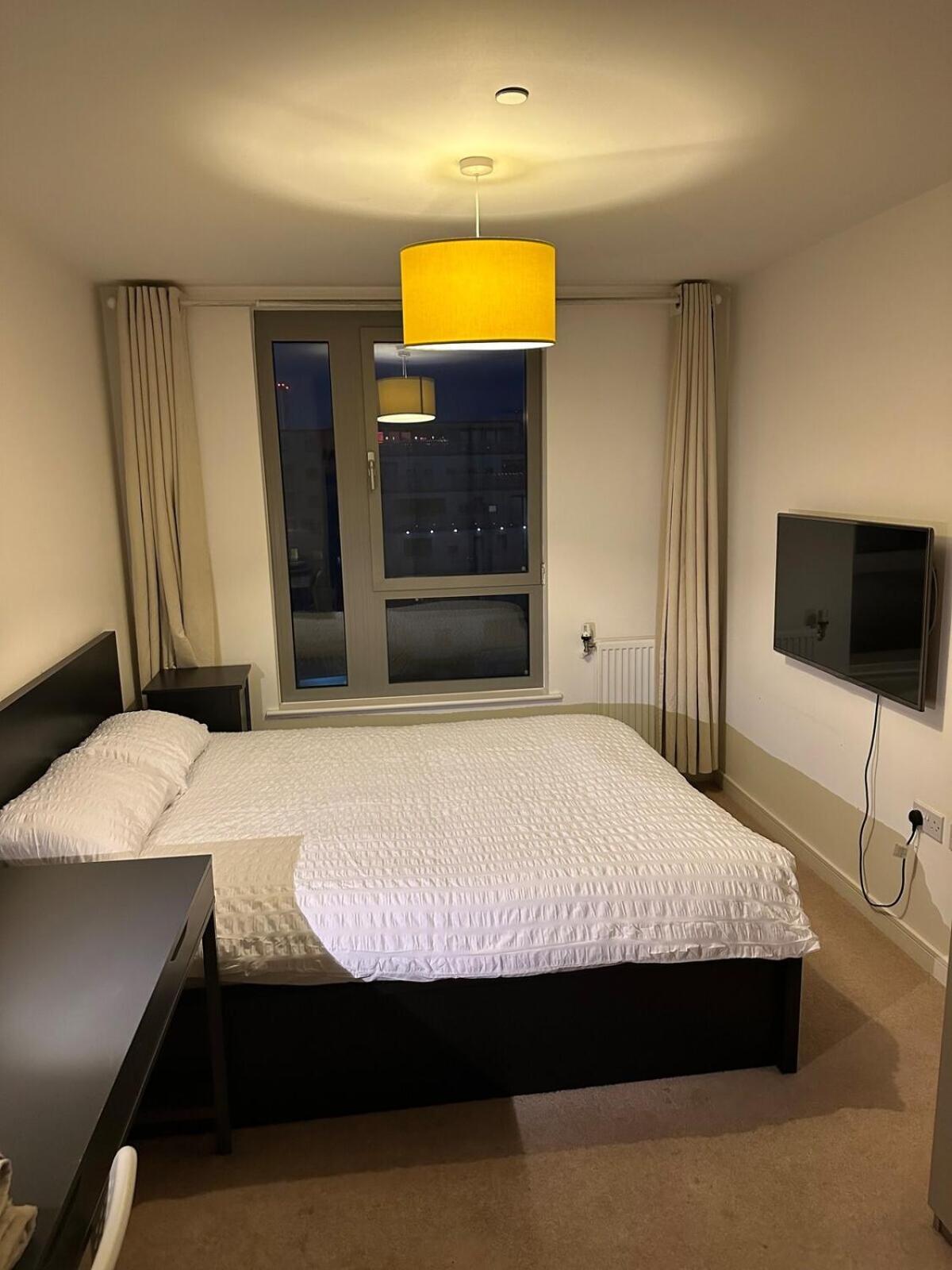Entire 2 Bedroom Flat