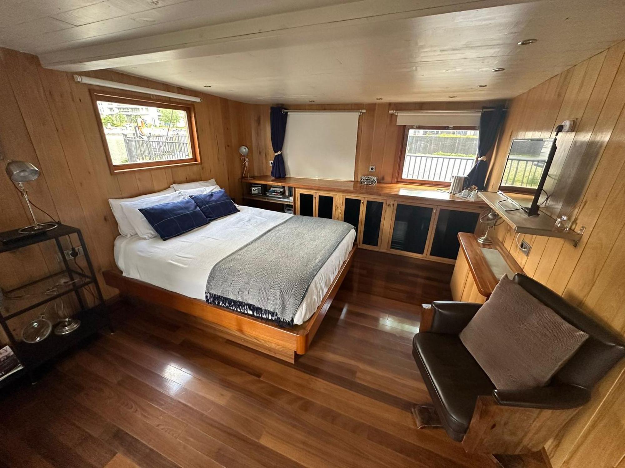Botel Le Sorelle *