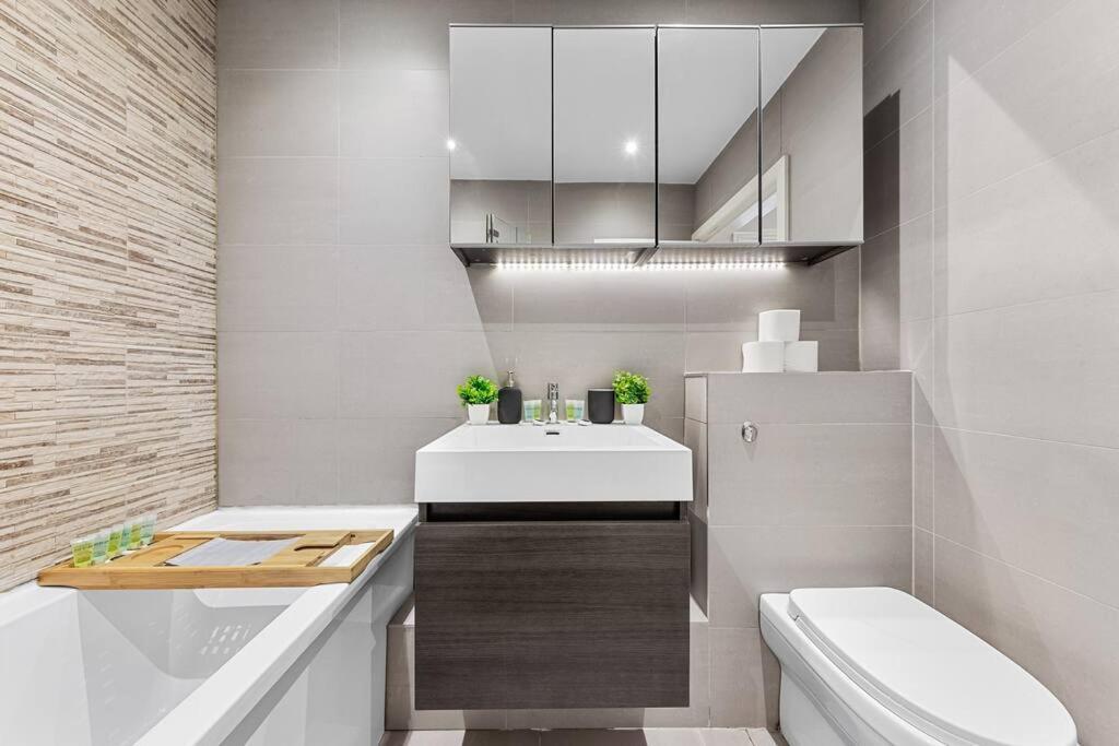 Metro Marvel: 1-bed Gem * Londres