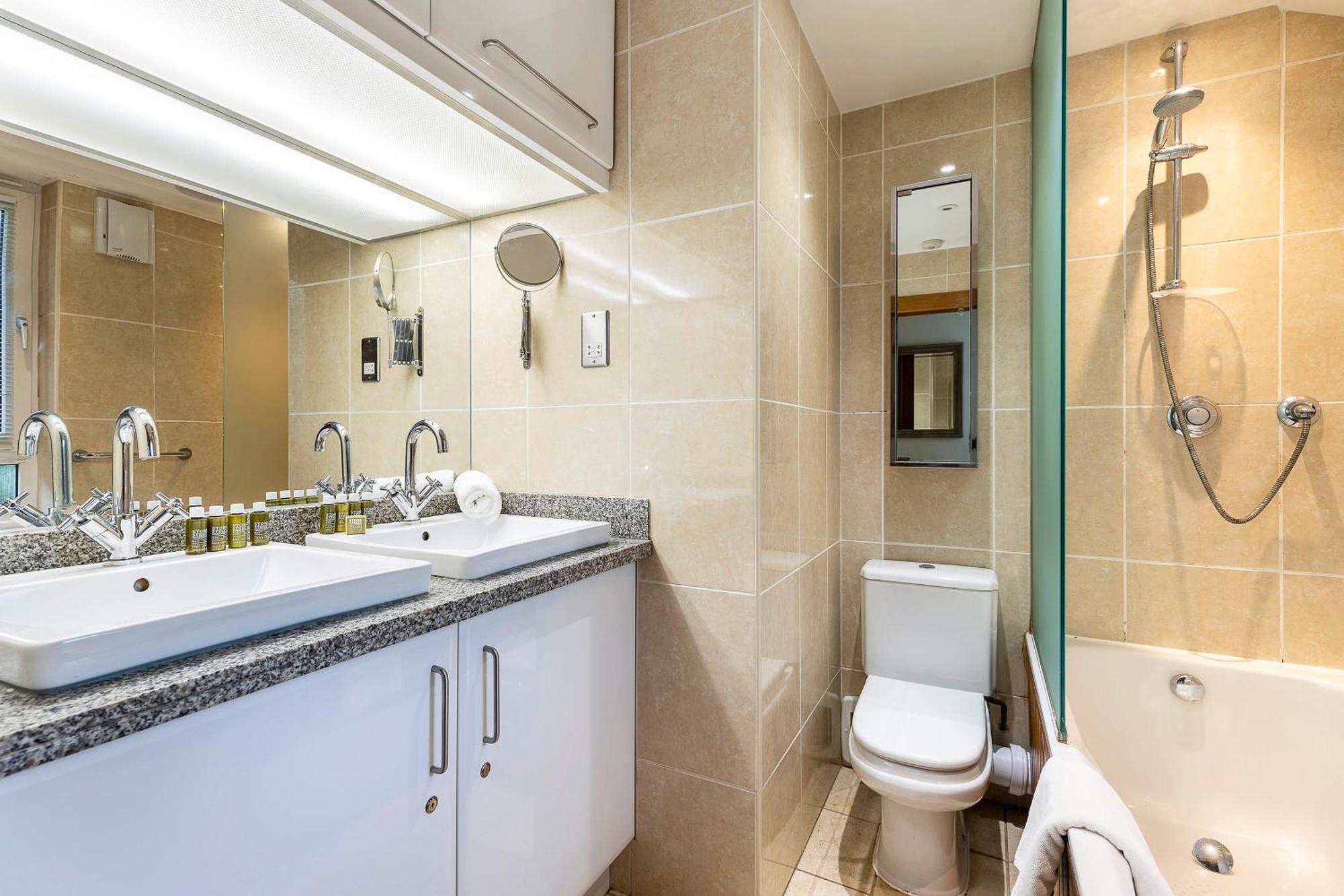 Tower Bridge 2br For 6 With Terrace * Londres