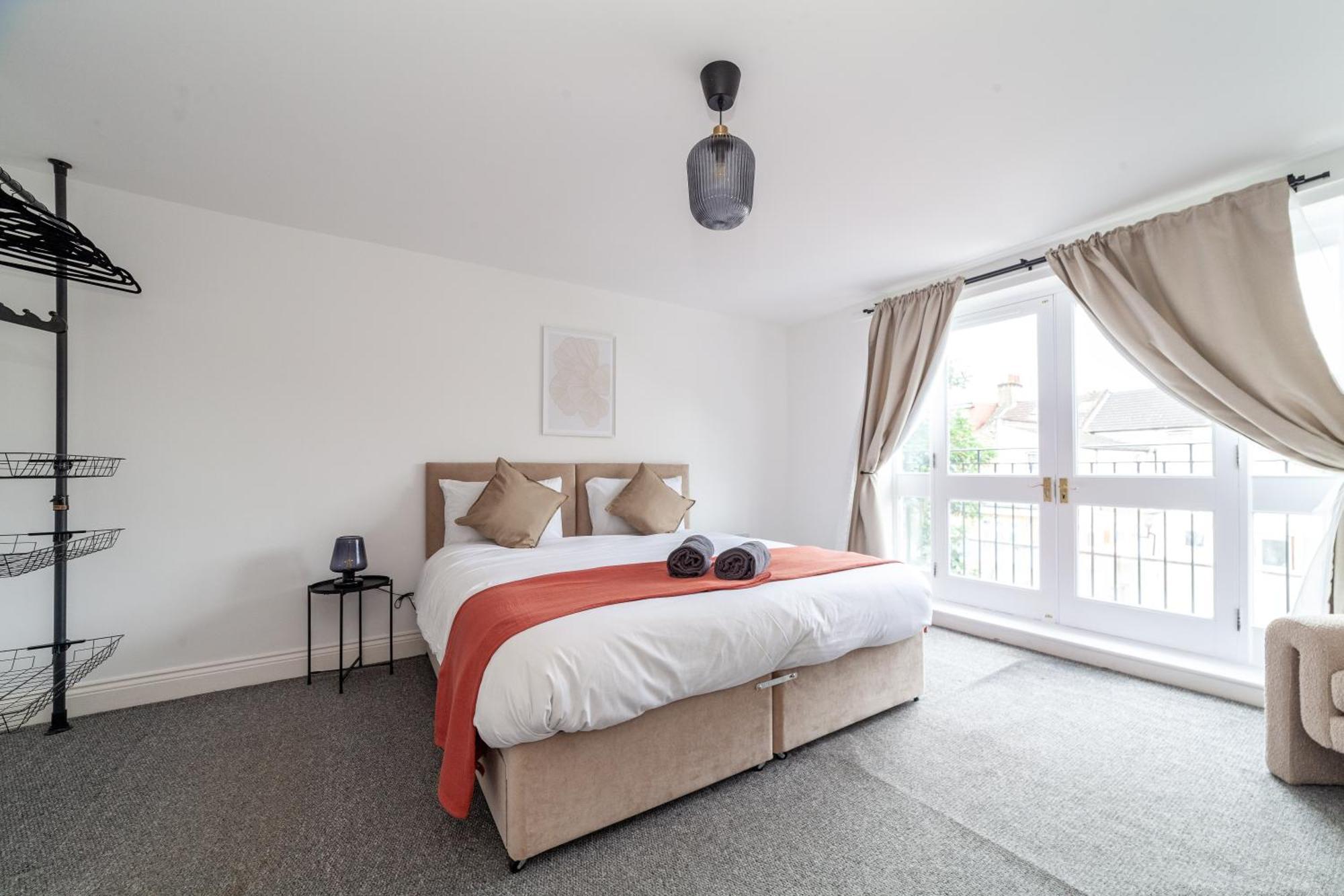 Holiday home Arte Stays: Spacious Garden House In Stratford With Free Parking London