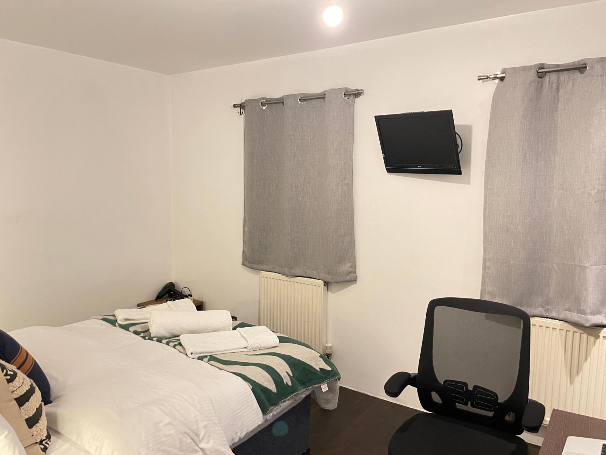 Apartamento Stepney Gated Area With Parking & Garden Londres