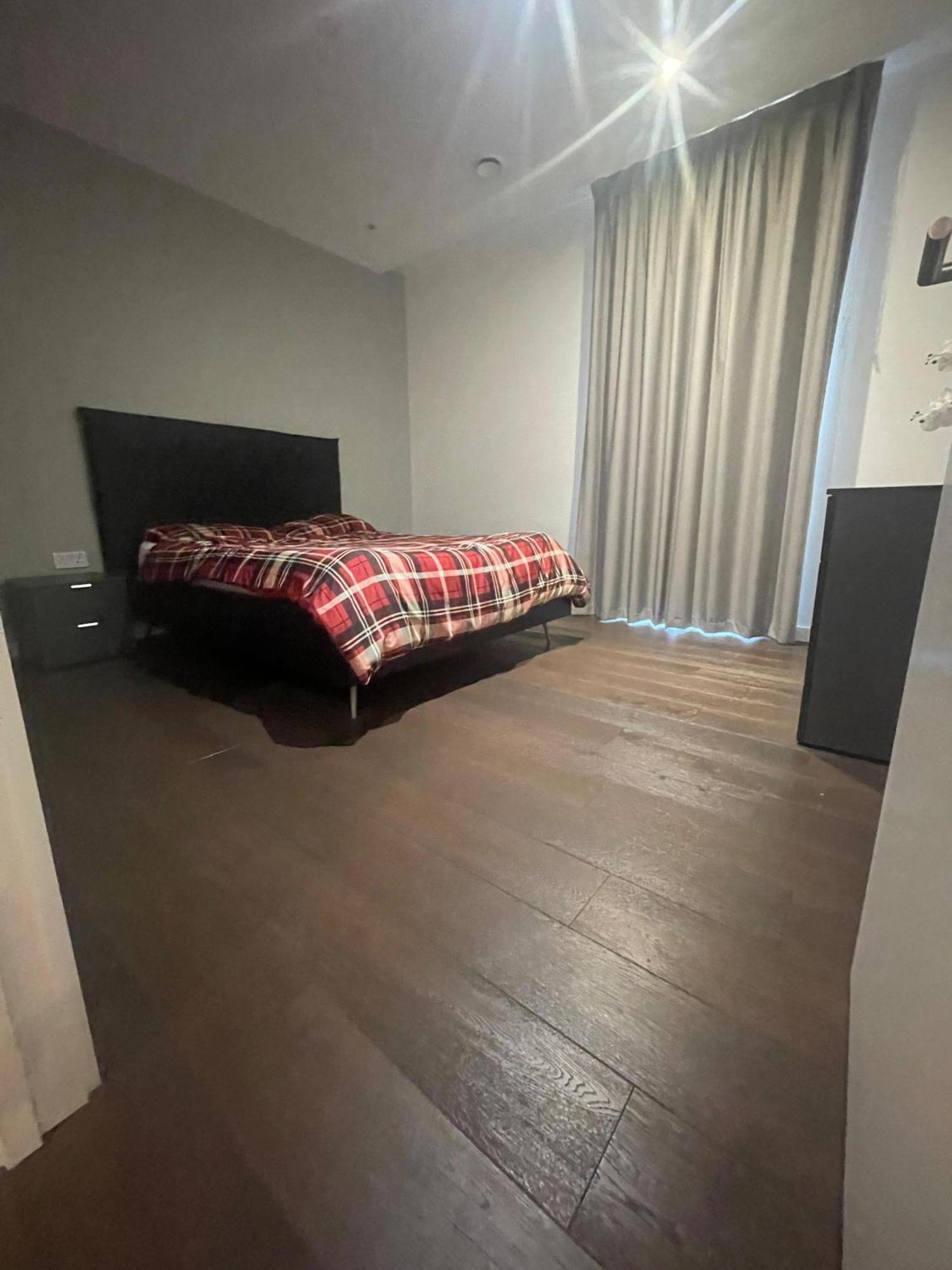 Roberts 2 Bed *