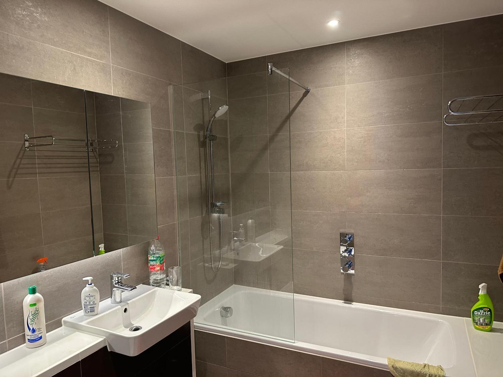 Roberts 2 Bed Apartment