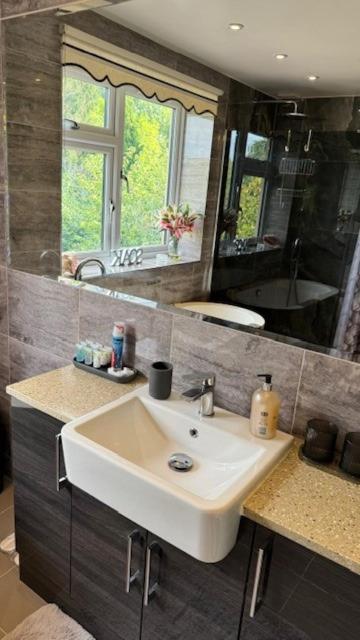 Habitación en casa particular Stunning Double Bedroom Greenwich With Private Bathroom