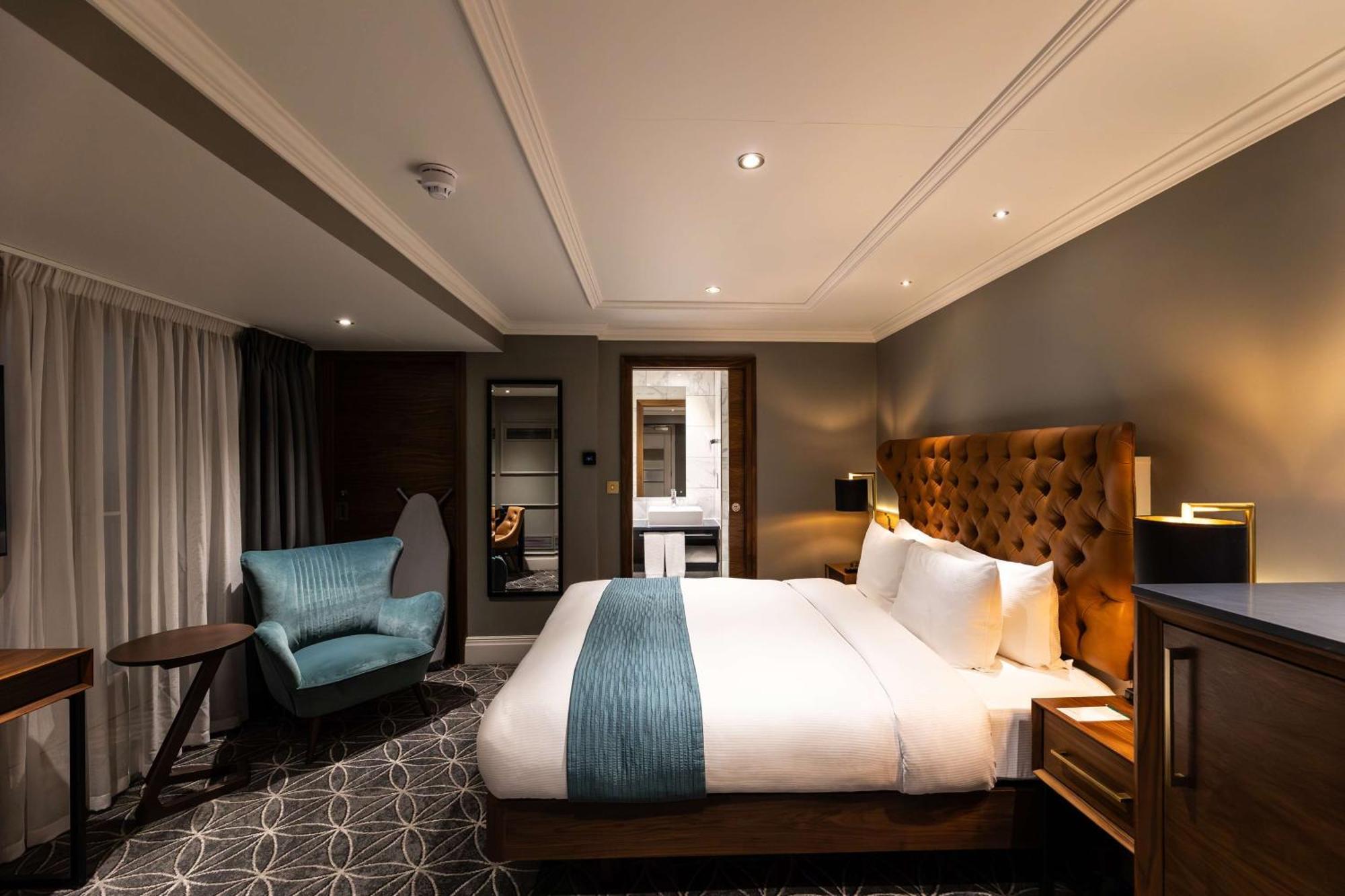 100 Queen's Gate London, Curio Collection By Hilton Hotel