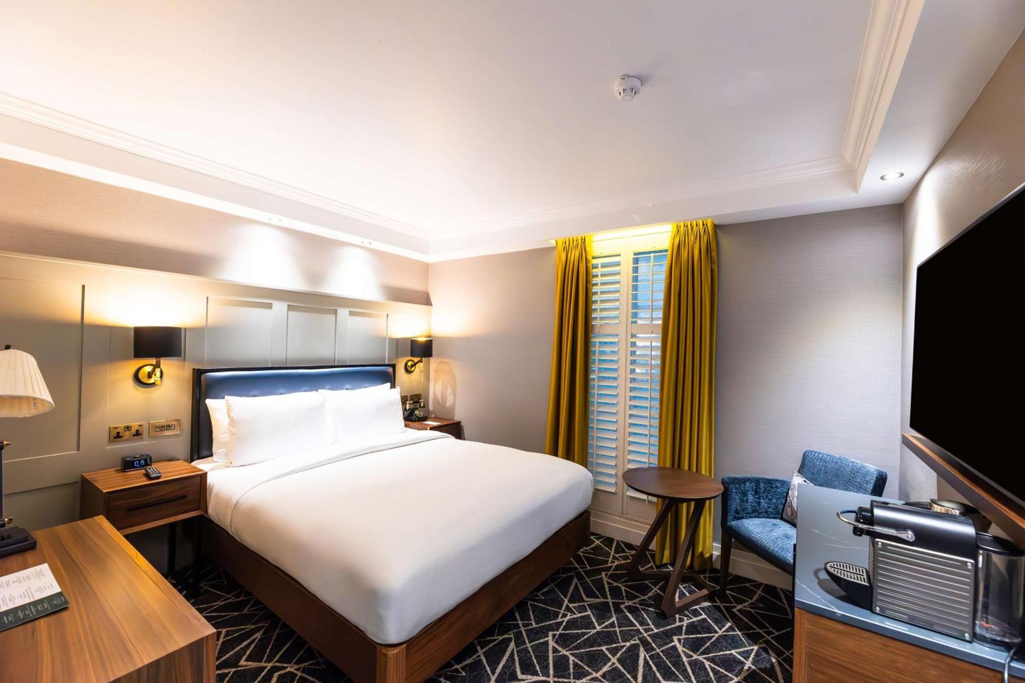 100 Queen's Gate London, Curio Collection By Hilton Hotel 5*