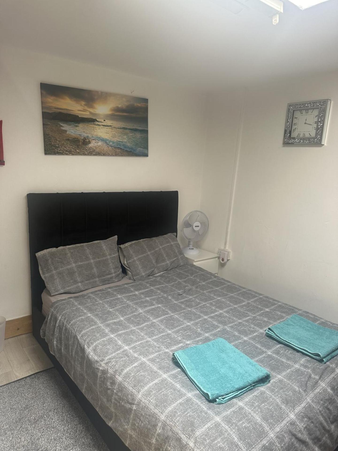 Apartment Leyton Orient Stduio Flat London