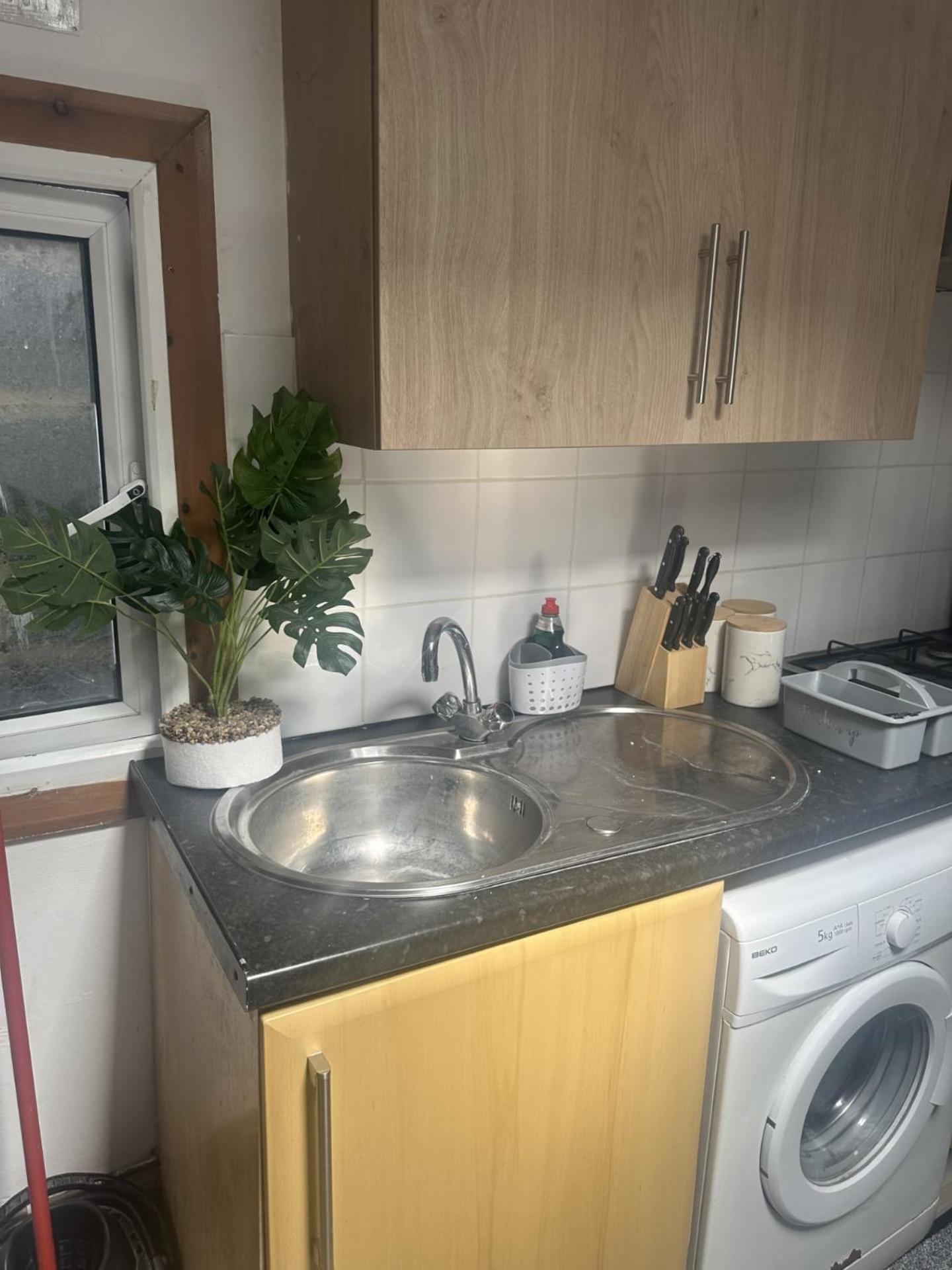 Leyton Orient Stduio Flat London