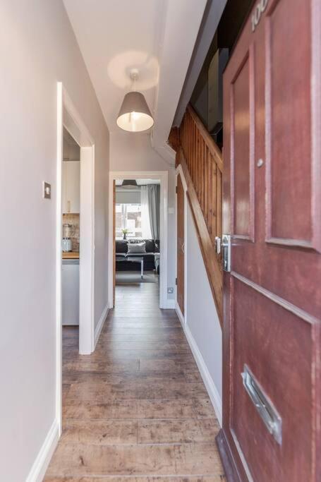 Bright, Modernised Close To Borough Market Apartment