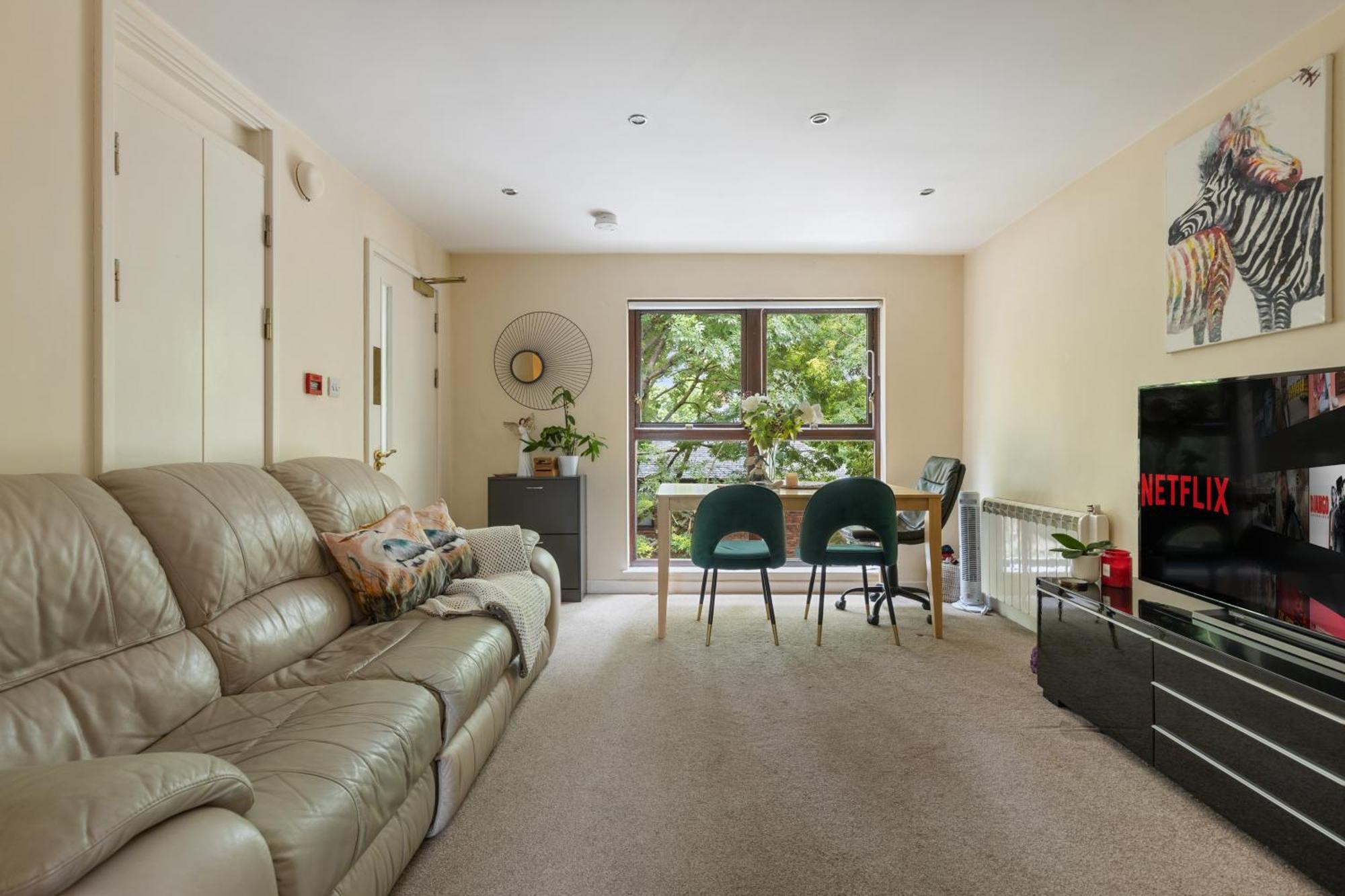 Canada Water Entire One-bedroom * London