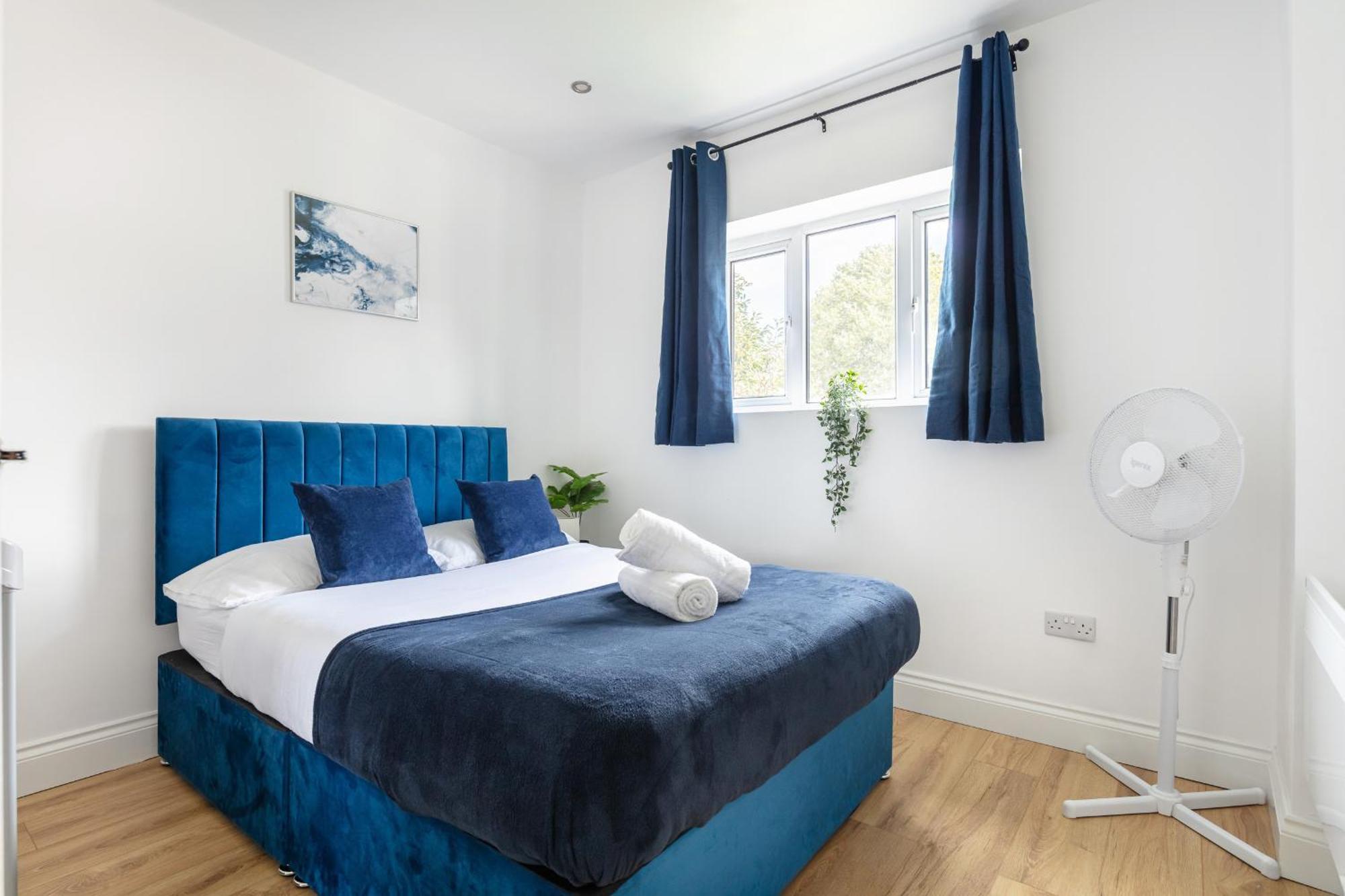 Gem - 2 Bed House, 6 Mins From Liverpool Street, Shops & Restaurants Hébergement de vacances Londres