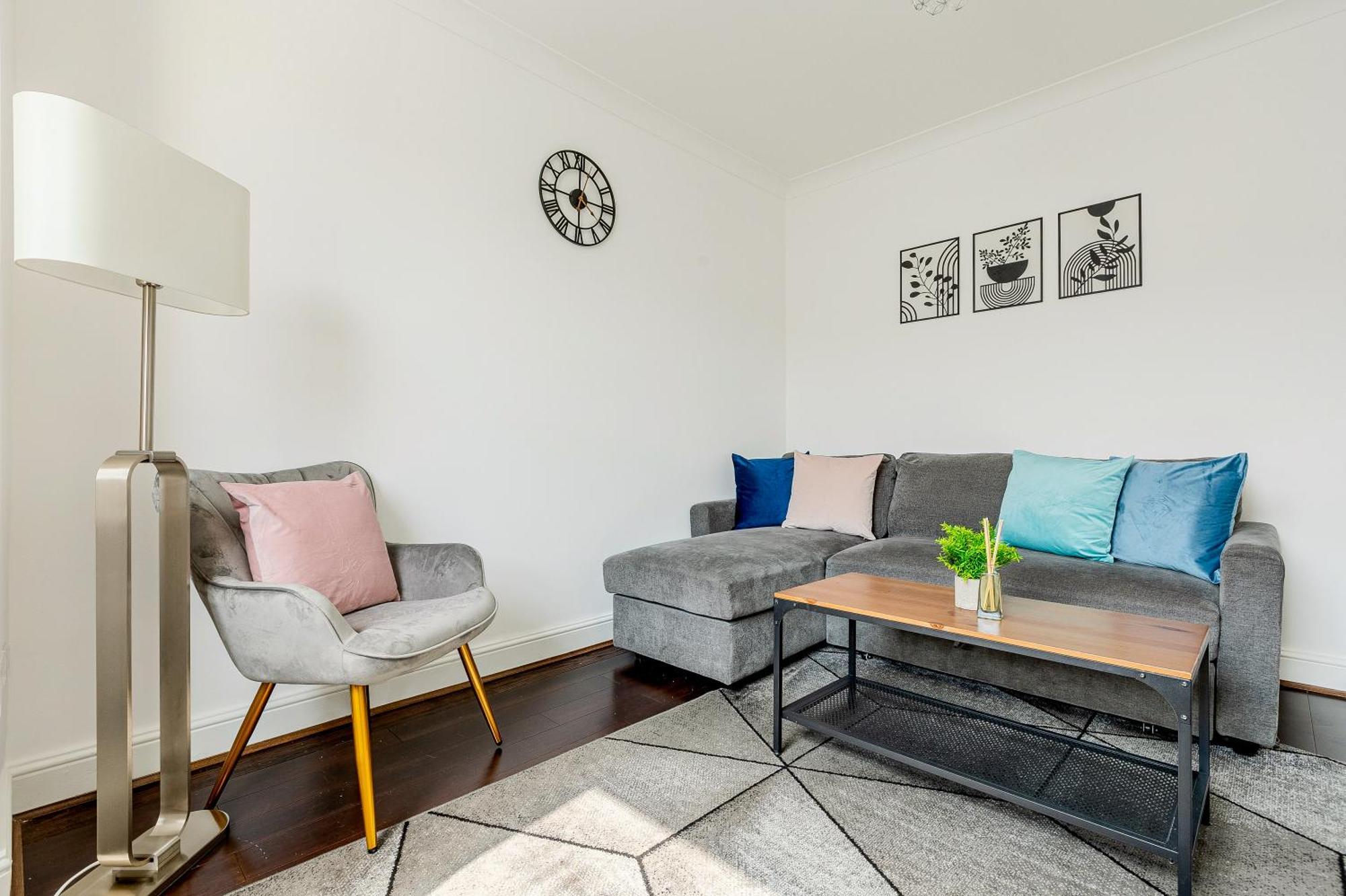 Bright 2br Flat, Forest Gate, East Appartement *