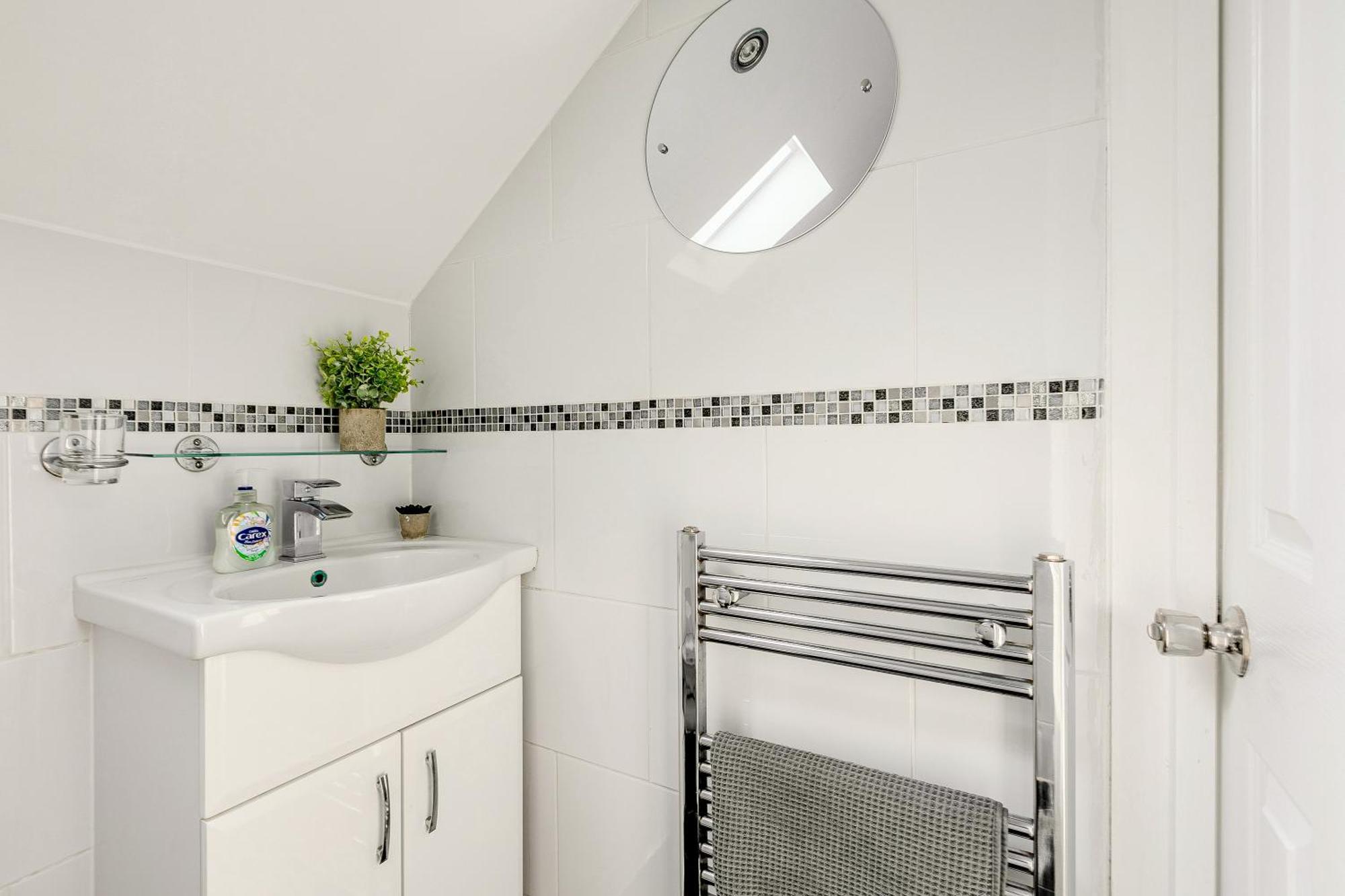 Bright 2br Flat, Forest Gate, East
