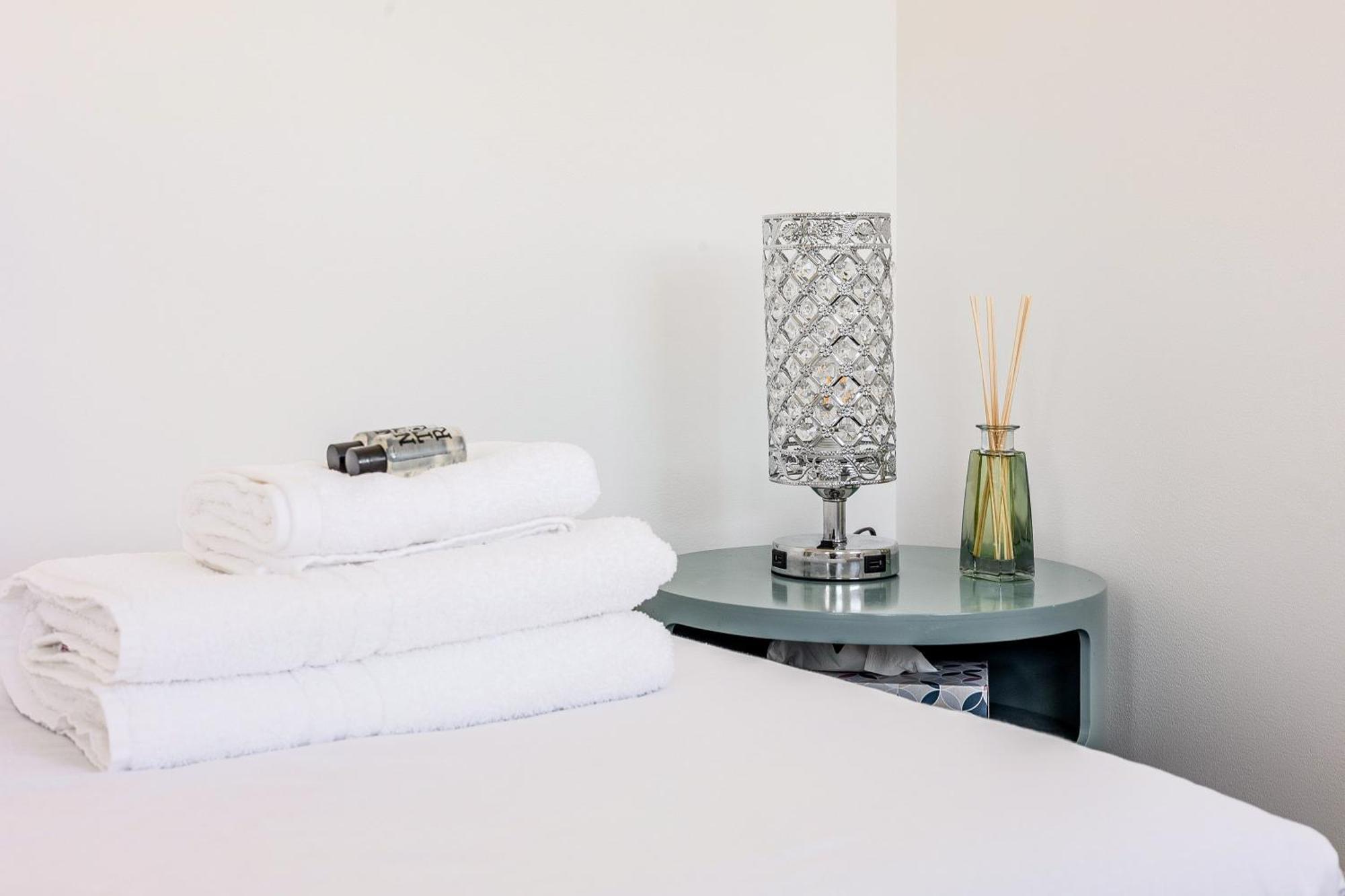 Bright 2br Flat, Forest Gate, East Londen
