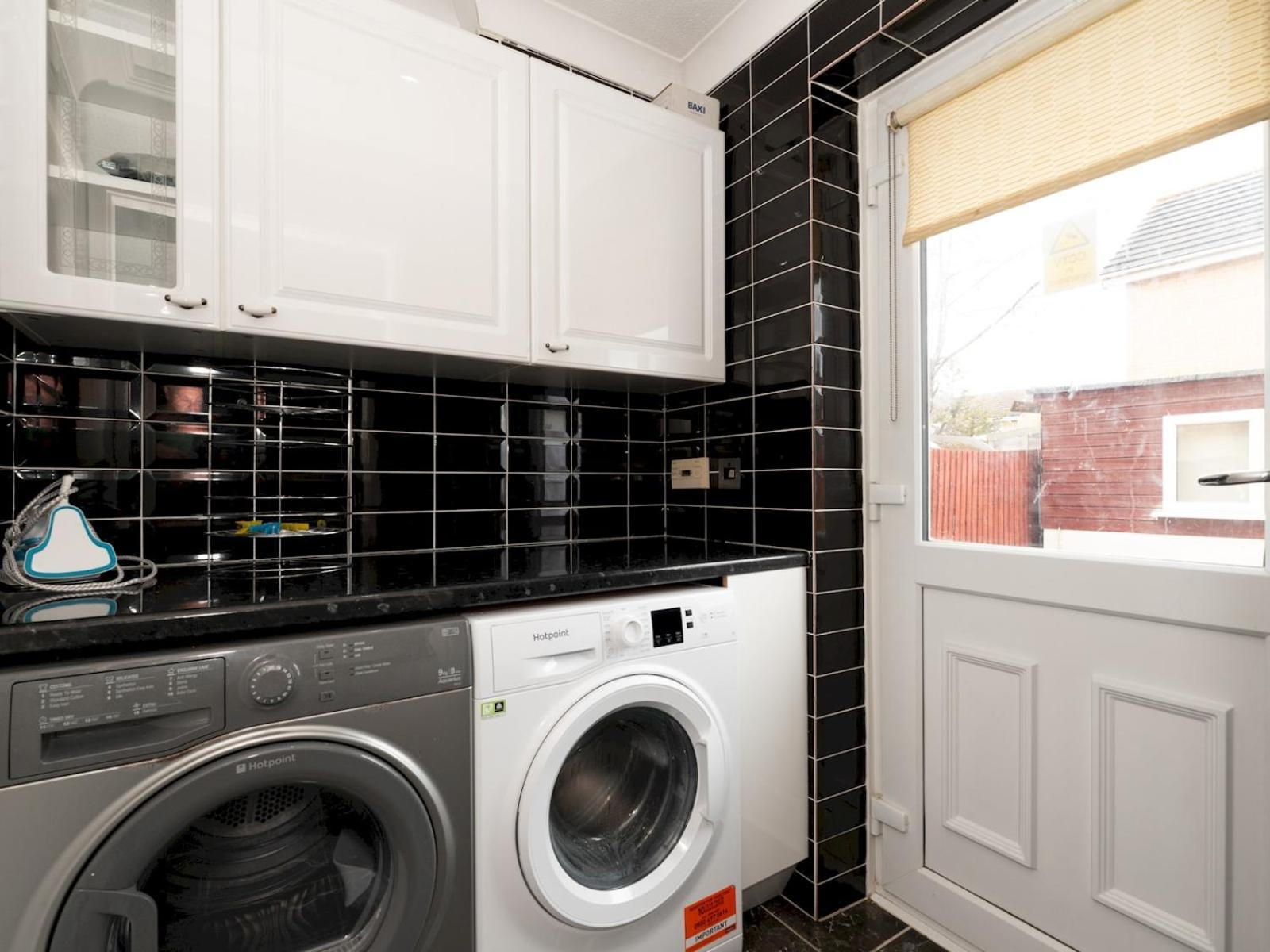 4 Bed House In Greater Parking Pass The Keys Hébergement de vacances