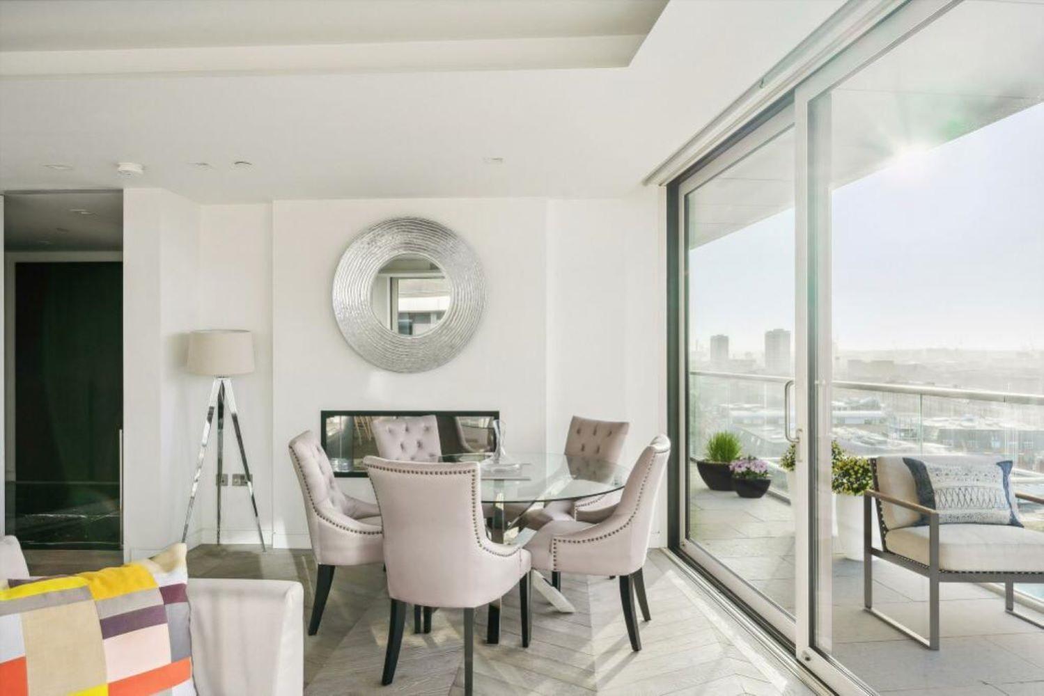 Stunning Duplex Penthouse Over 2200 Sq Ft Sleeps 8 With Jacuzzi Rooftop Views Of The City Apartamento