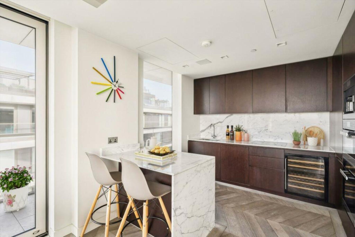 Stunning Duplex Penthouse Over 2200 Sq Ft Sleeps 8 With Jacuzzi Rooftop Views Of The City Apartamento