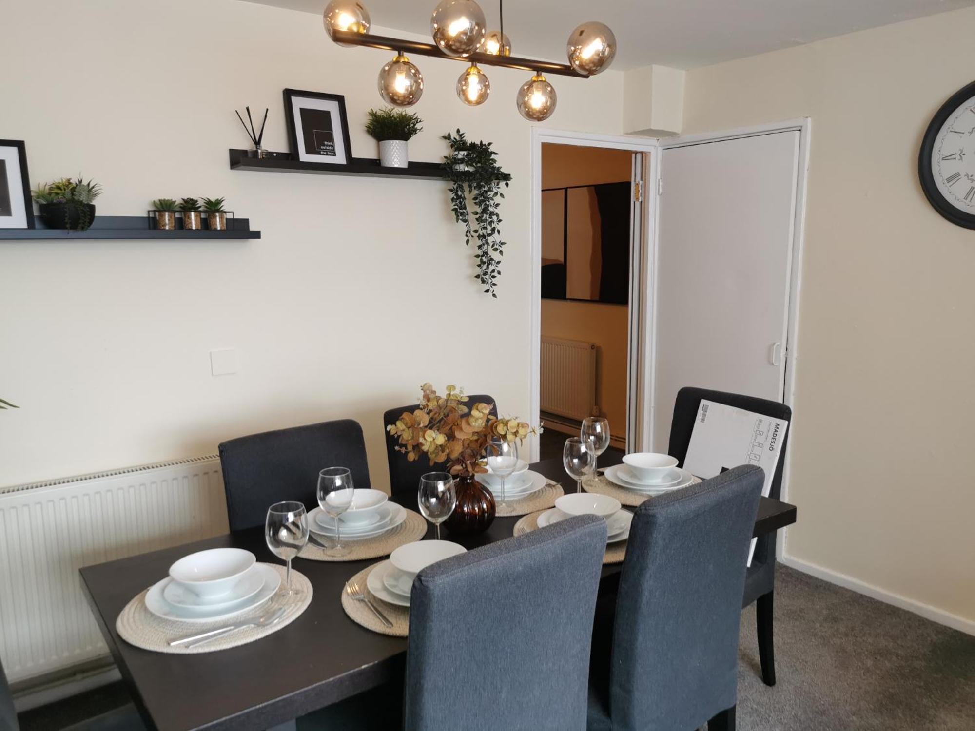 Hébergement de vacances Charming House With 3 Bedrooms Near O2arena *