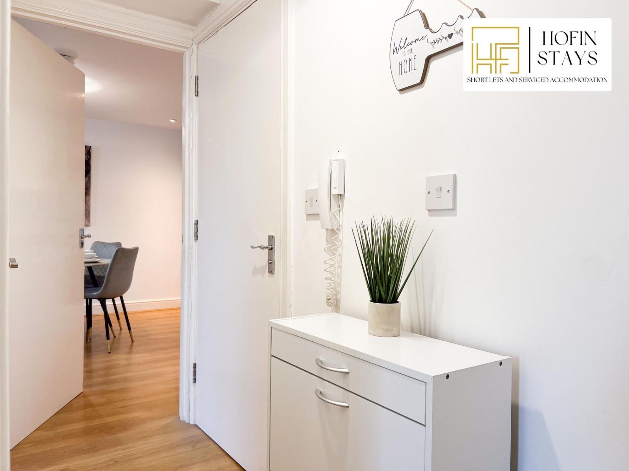 Last-minute Specials L Premium On 2 Double Bed For 6 Guests L Deals L Hofin Short Lets & Serviced Appartement Londen