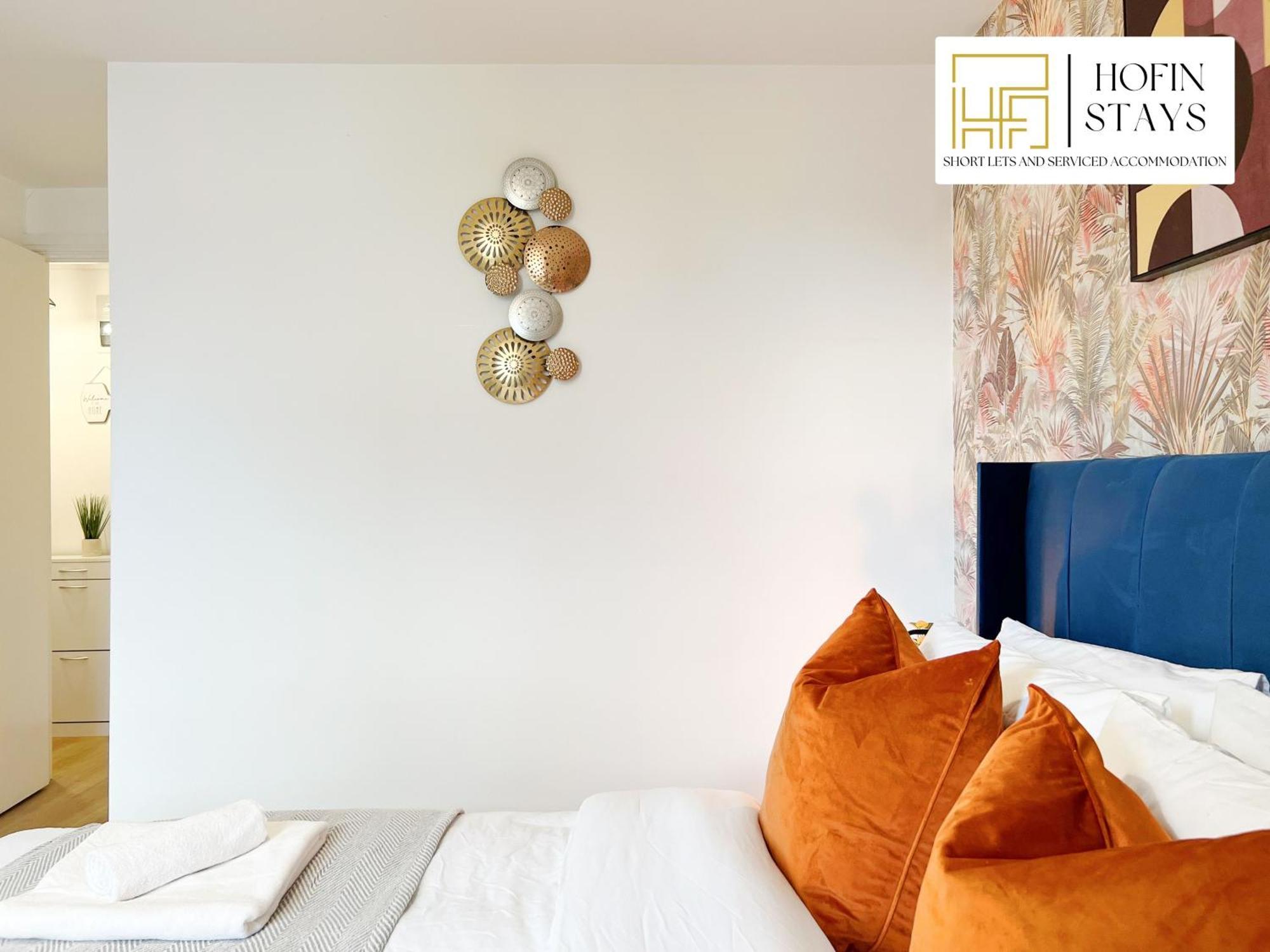 Last-minute Specials L Premium On 2 Double Bed For 6 Guests L Deals L Hofin Short Lets & Serviced
