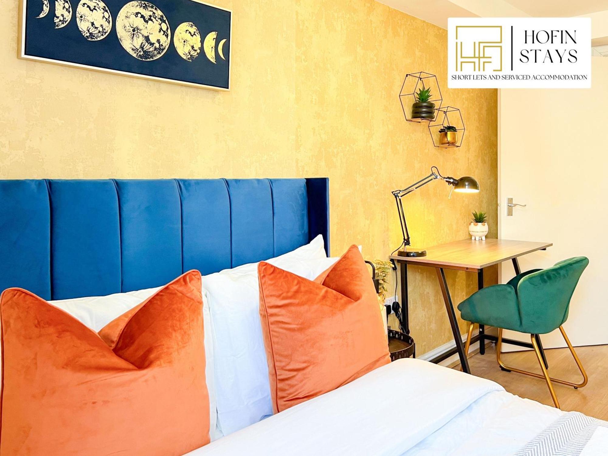 Last-minute Specials L Premium On 2 Double Bed For 6 Guests L Deals L Hofin Short Lets & Serviced *