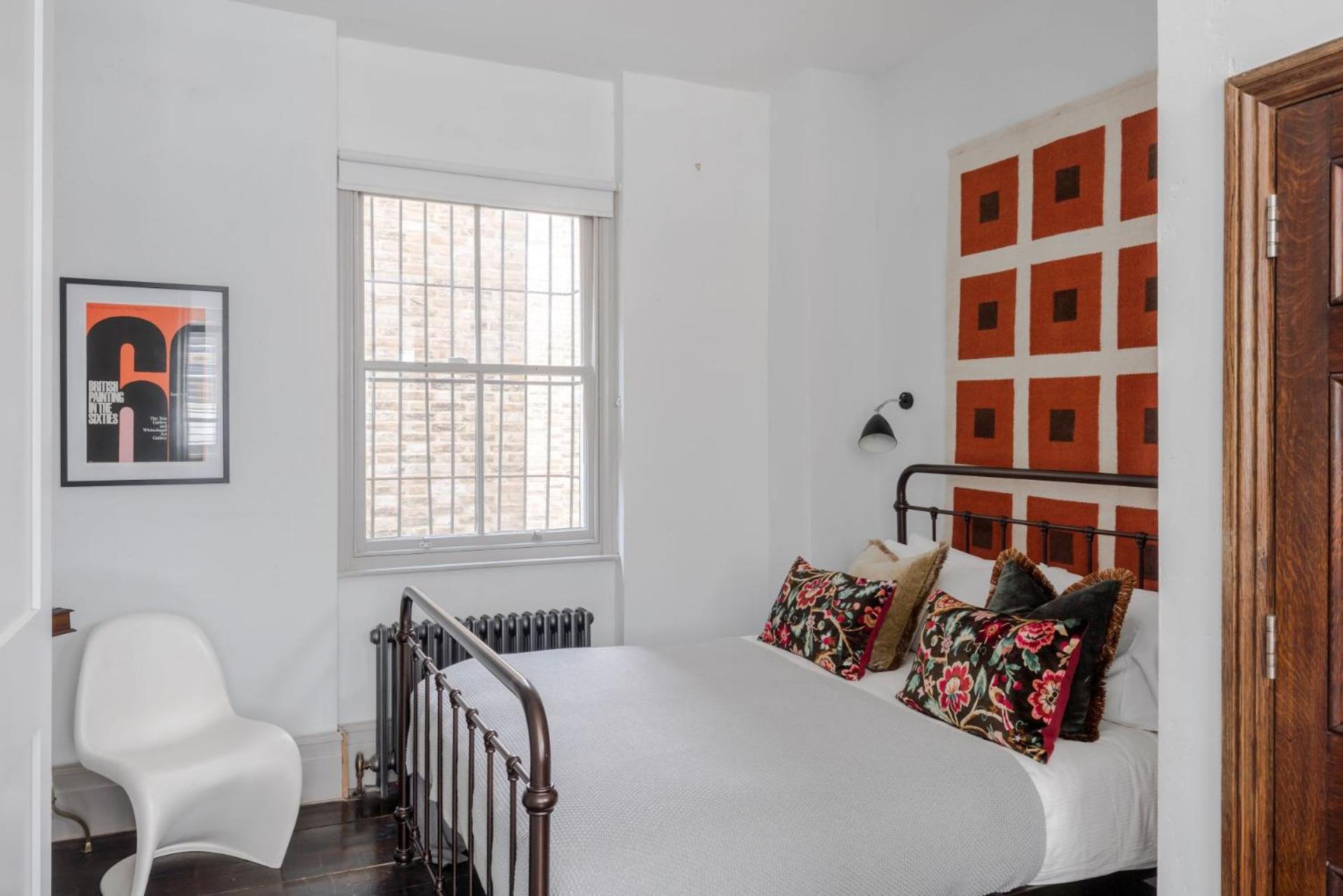 The Dream Factory - Bridge- By Frankie Says Holiday home London