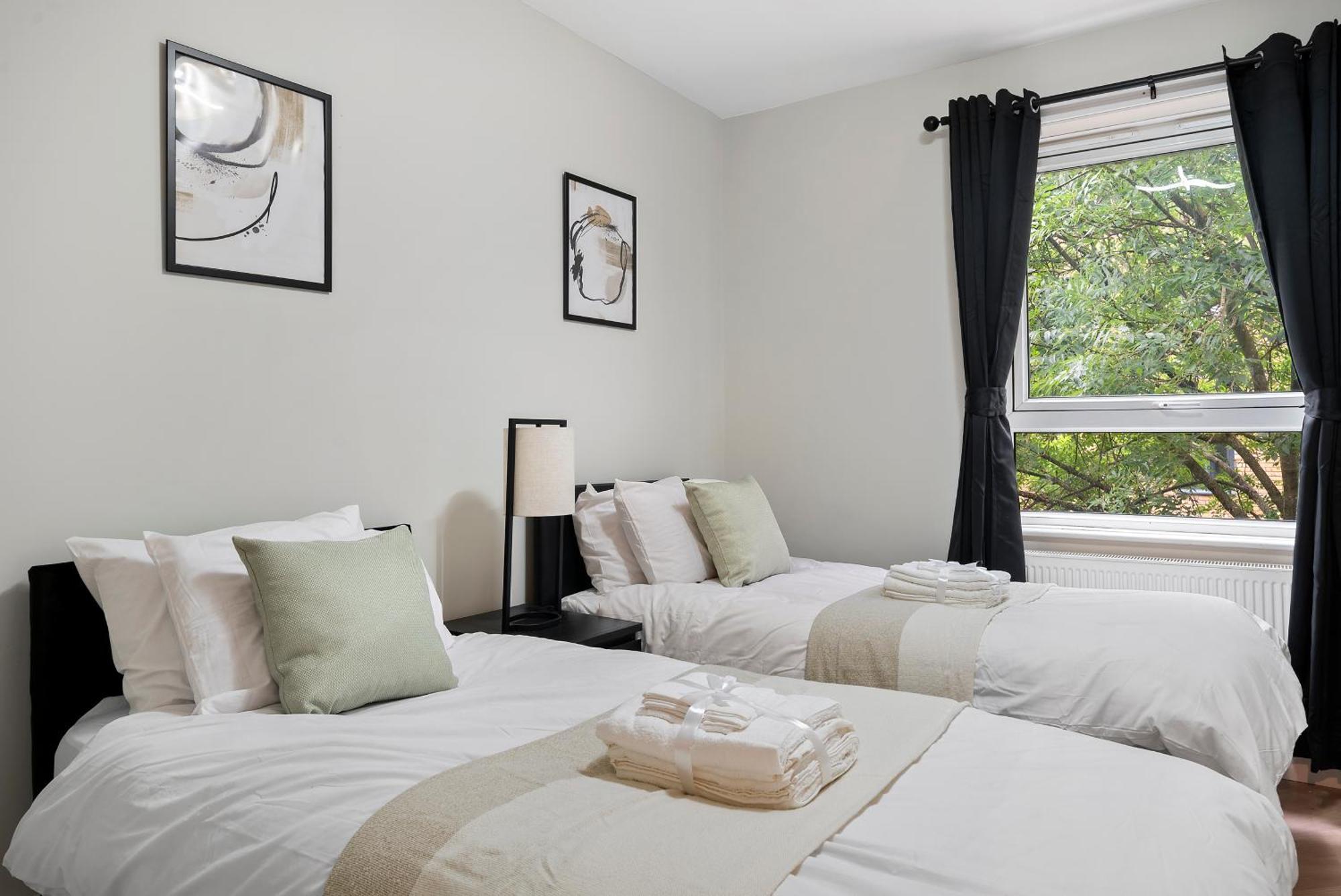 Greenwich Zone 2 5 Beds 2 Bath Free Parking *