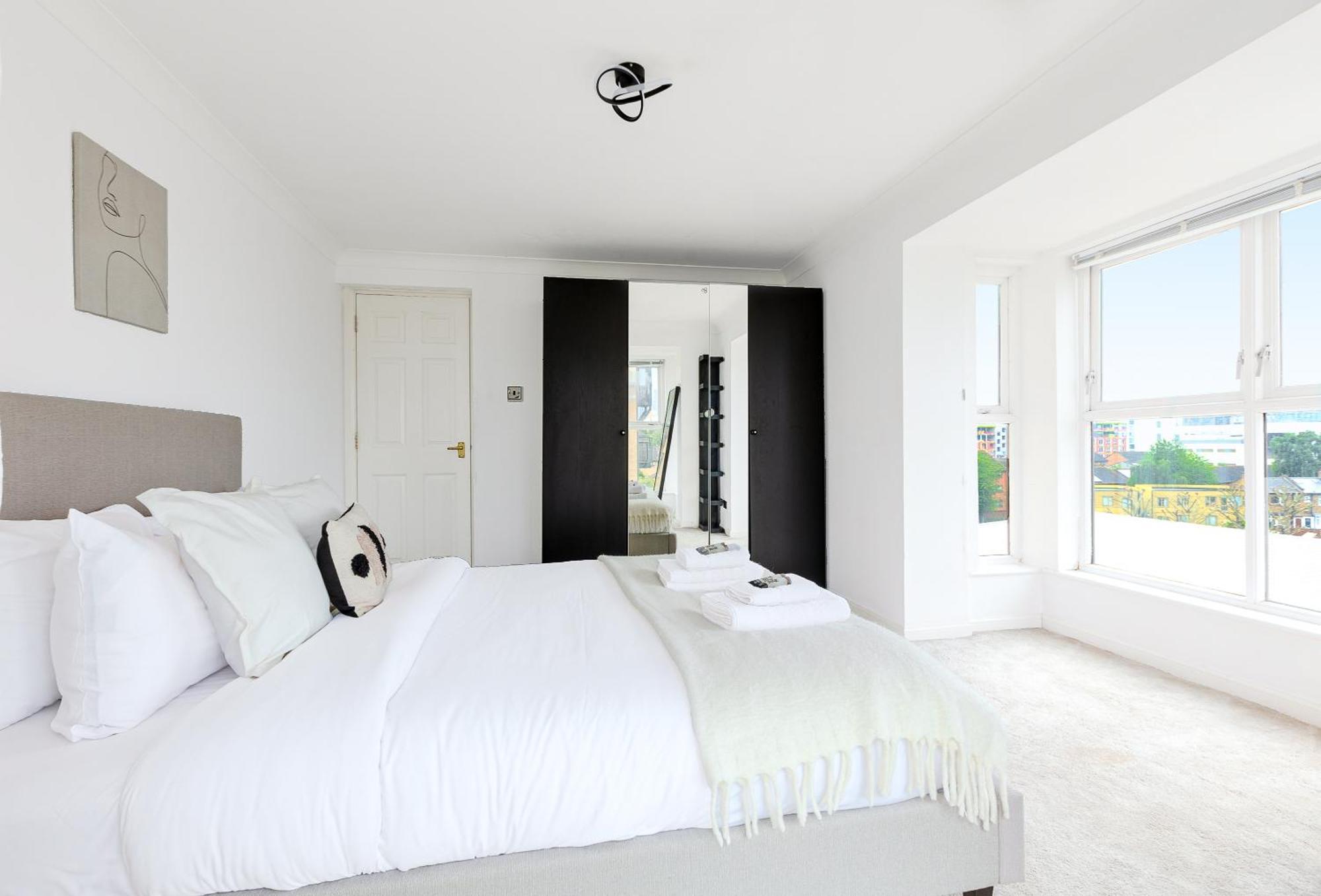 Apartamento Bright New 2br Flat With Balcony Near Excel Londres