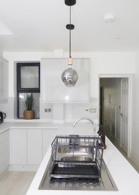 Stylish Flat With Garden, Close To Appartement *