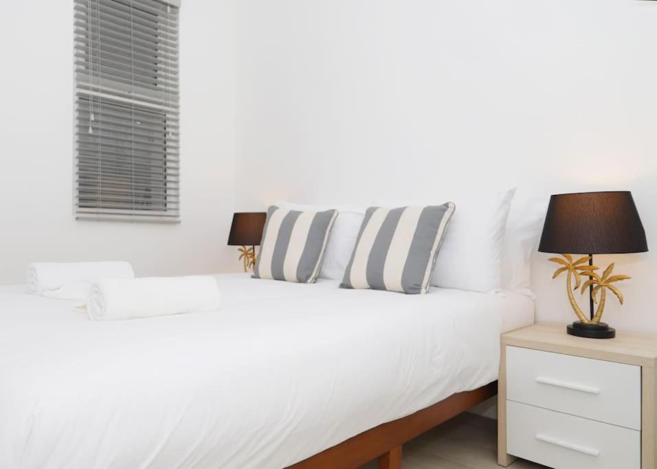 Stylish Flat With Garden, Close To Appartement Londen