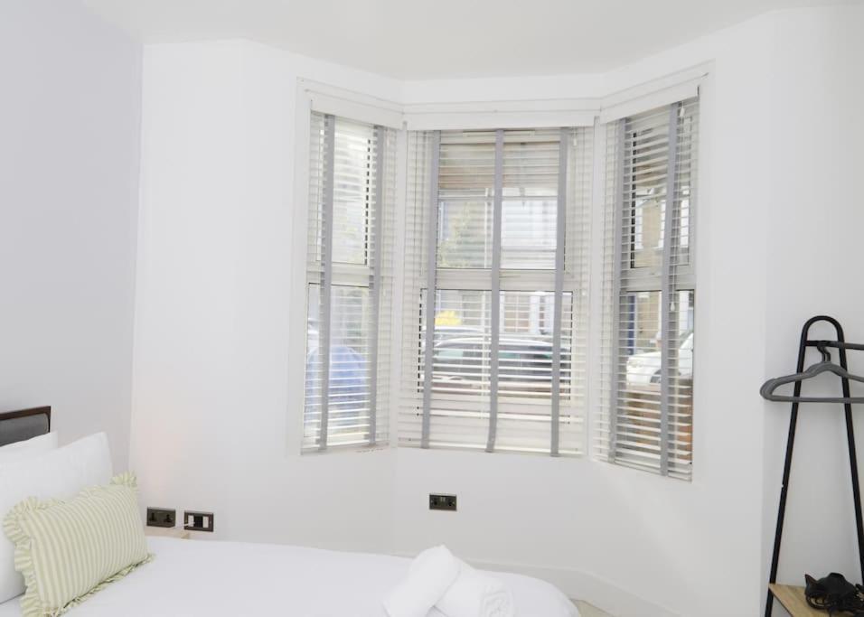 Stylish Flat With Garden, Close To * Londen