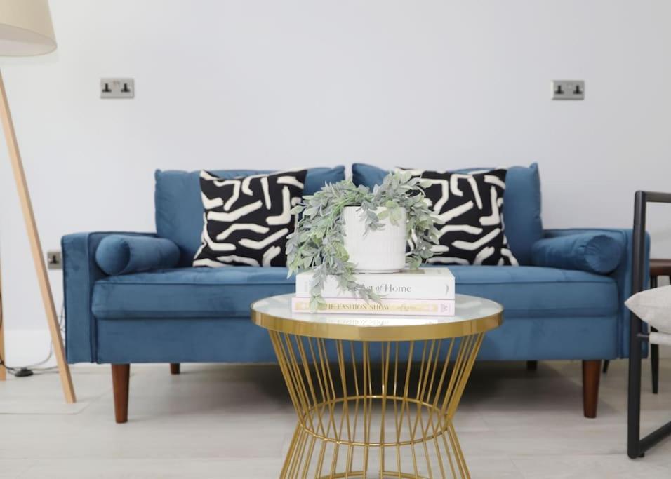 Stylish Flat With Garden, Close To * Londen