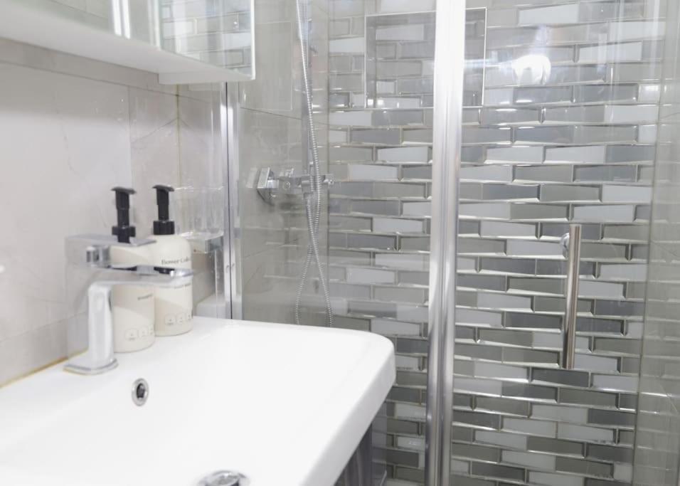 Stylish Flat With Garden, Close To Appartement