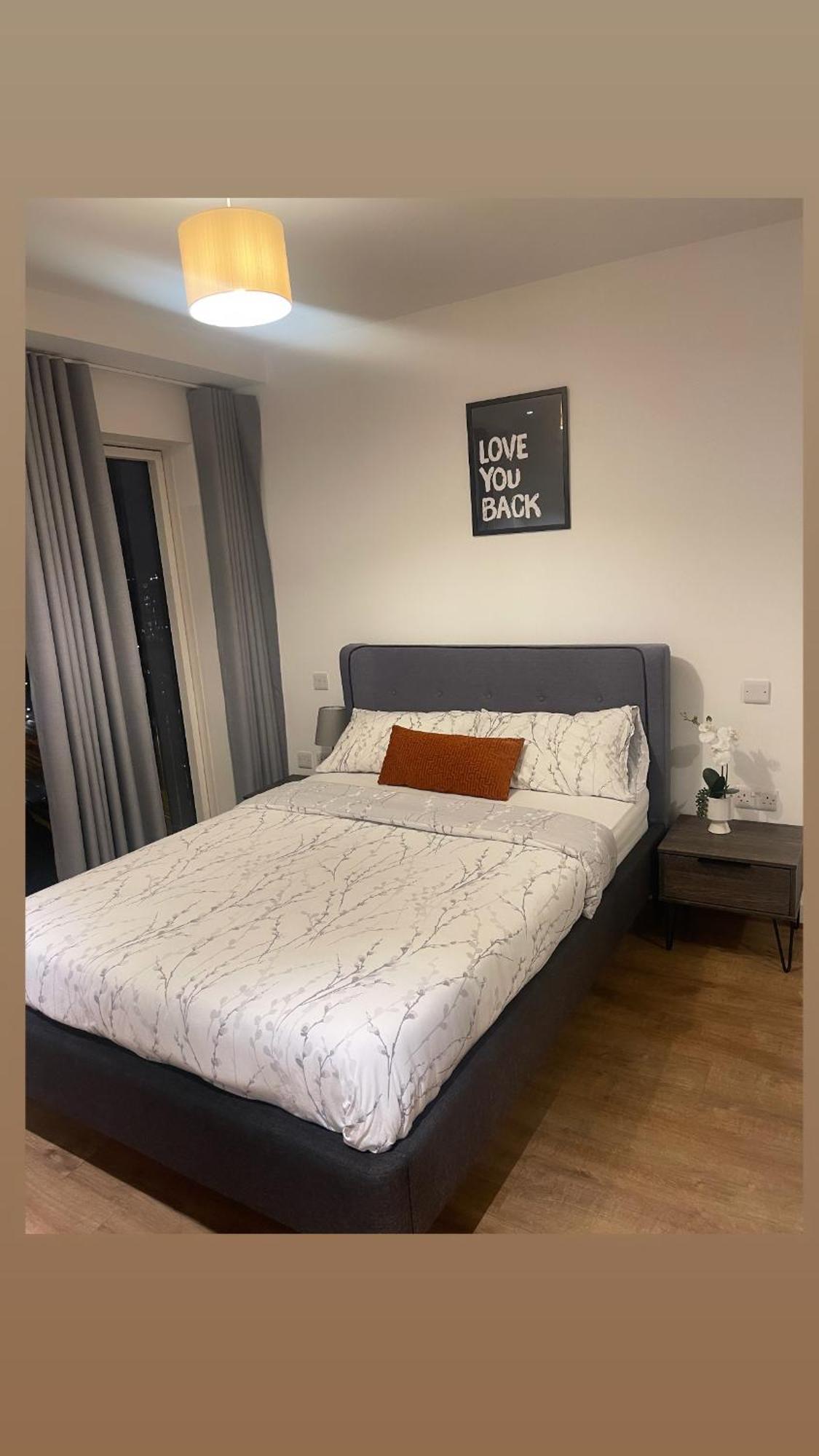 A Charming 2 Bedroom Flat *