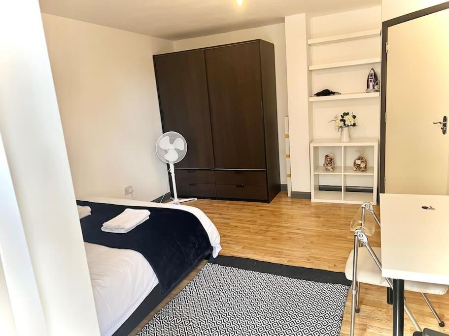 Luxurious Flat In *