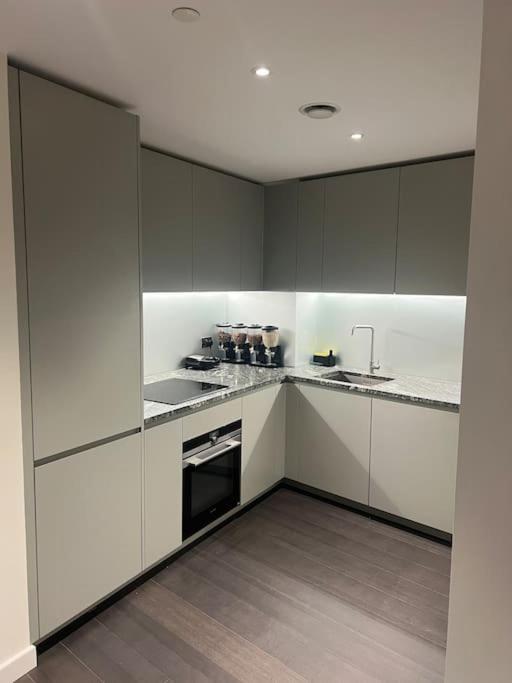 Lushpen - O2 Arena Apartamento *