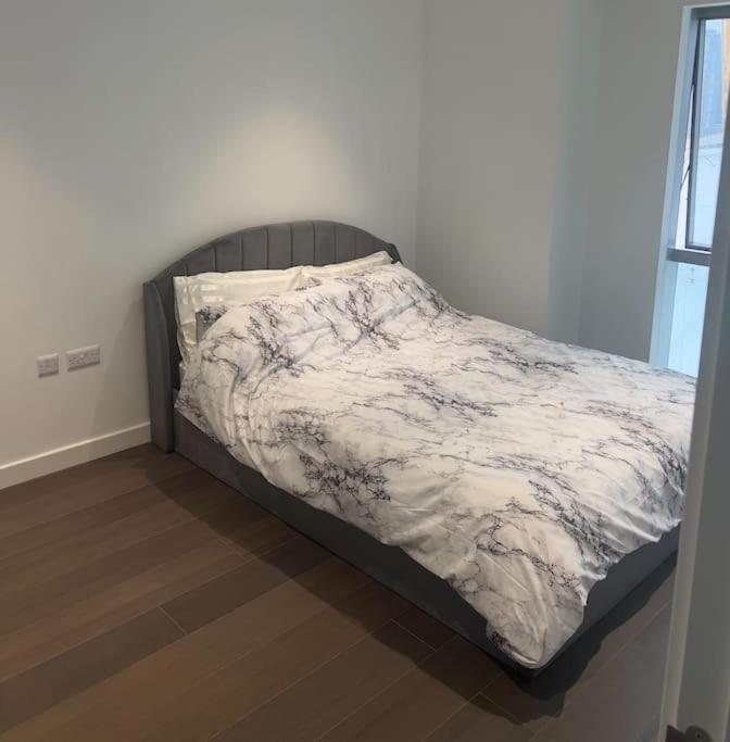 Lushpen - O2 Arena Apartamento