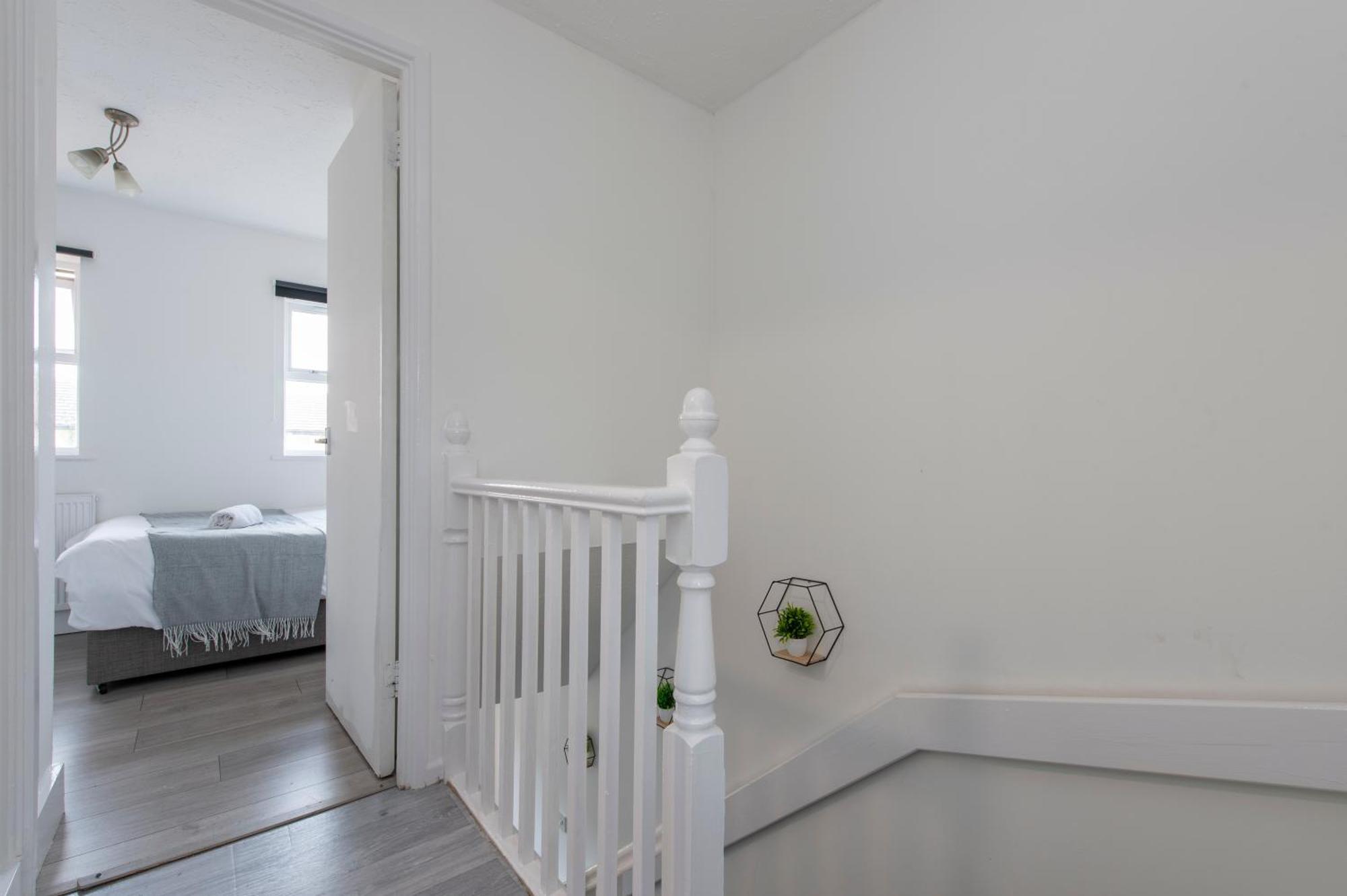 Ferienhaus Stylish 2 Bed House Near O2 Arena, Excel & Airport *