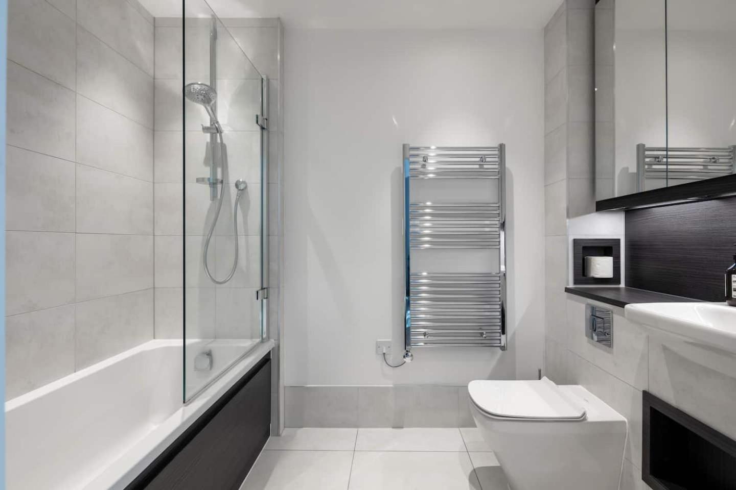 2 Mins Walk From Ucl Campus And Stadium
