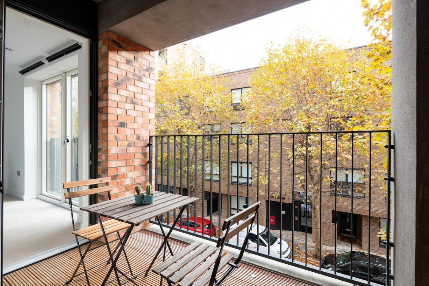 2 Mins Walk From Ucl Campus And Stadium