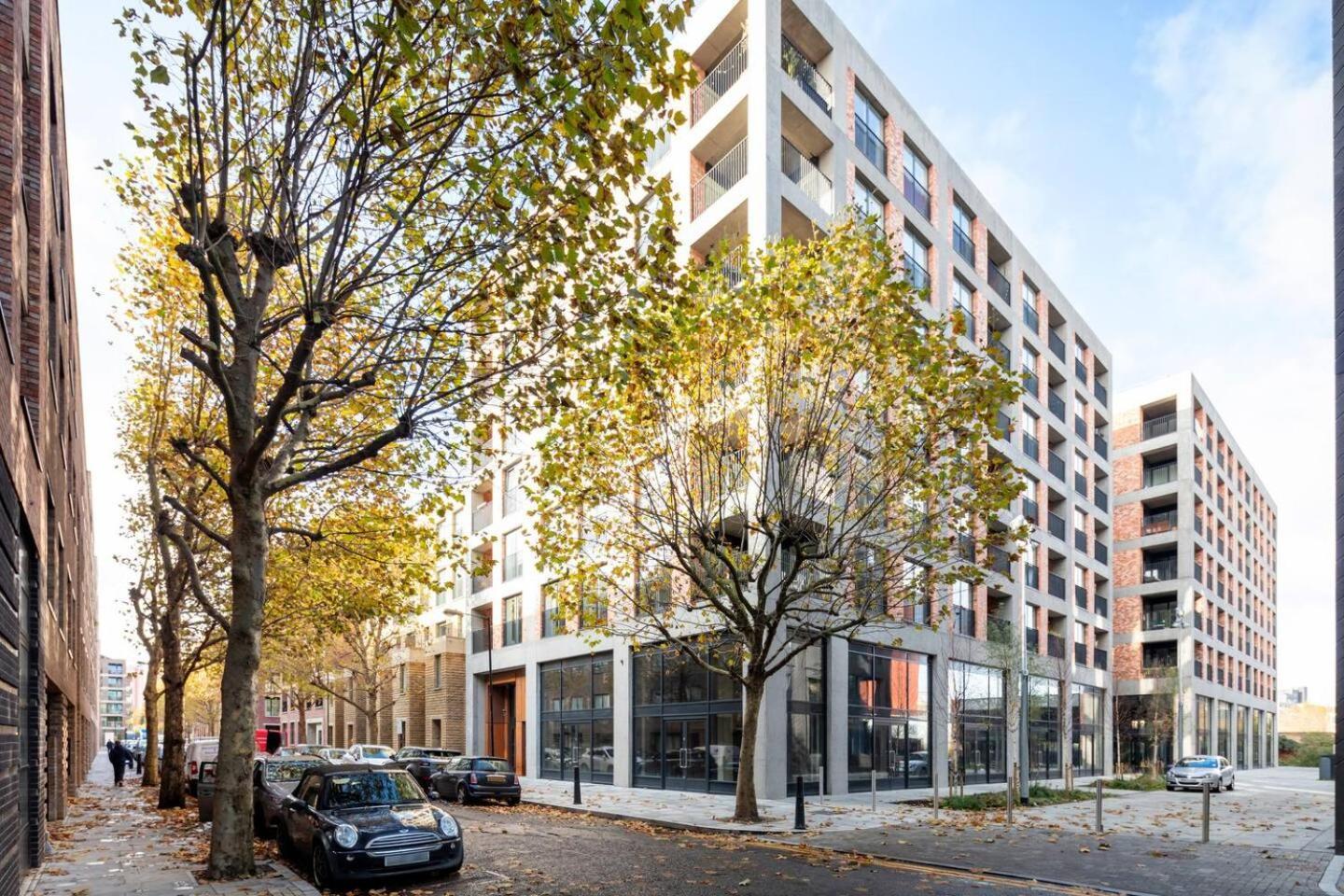 2 Mins Walk From Ucl Campus And Stadium *
