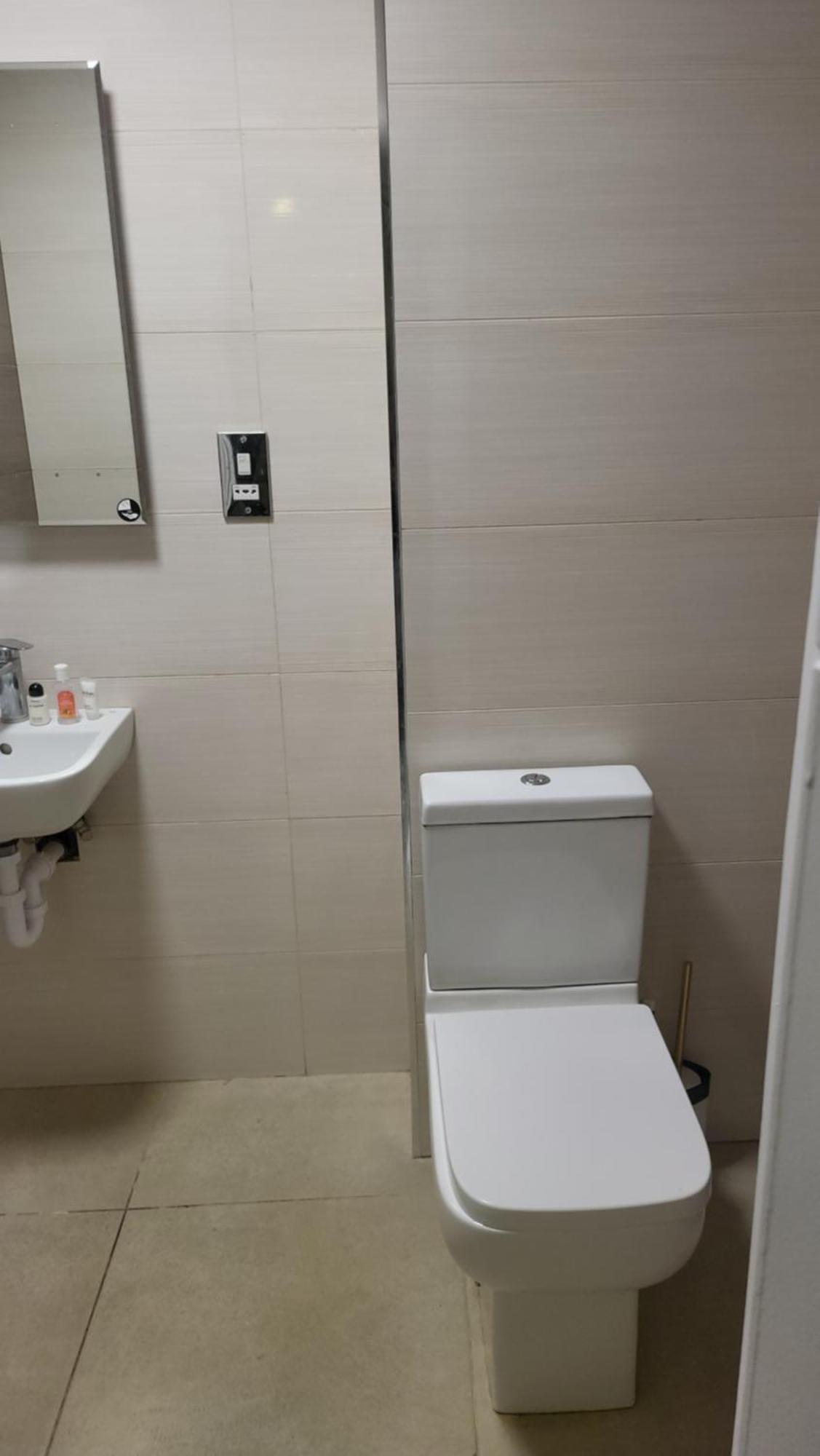 Apartamento 3 Bedrooms 2baths 3 Toilets Excel City Airport O2 Sleeps Up To 7, Londres