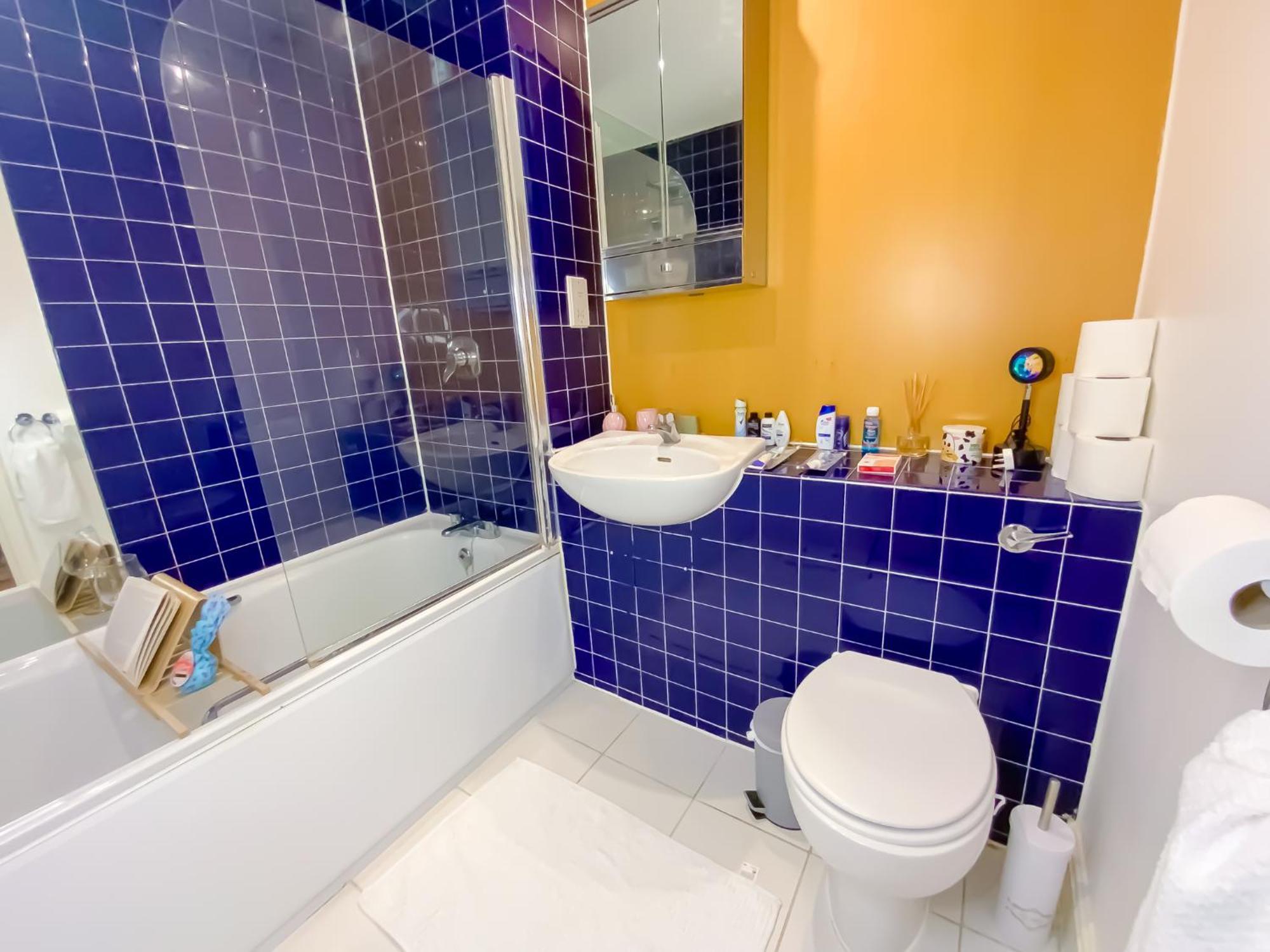 Lovely 1 Bedroom With Hottub, Sauna, Gym Appartement Londres
