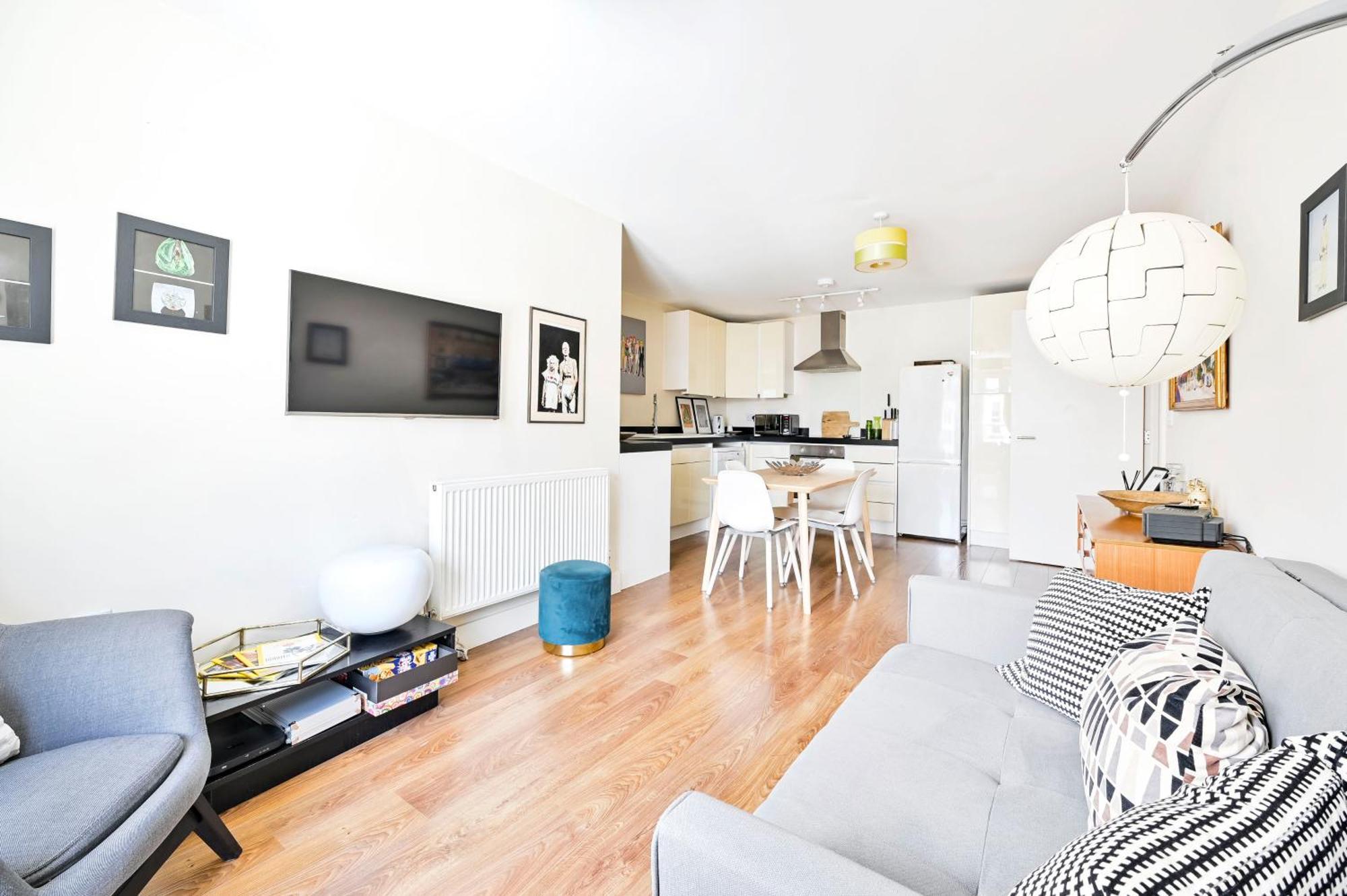 2 Bed Flat Next Old Street Tube Appartement Londres